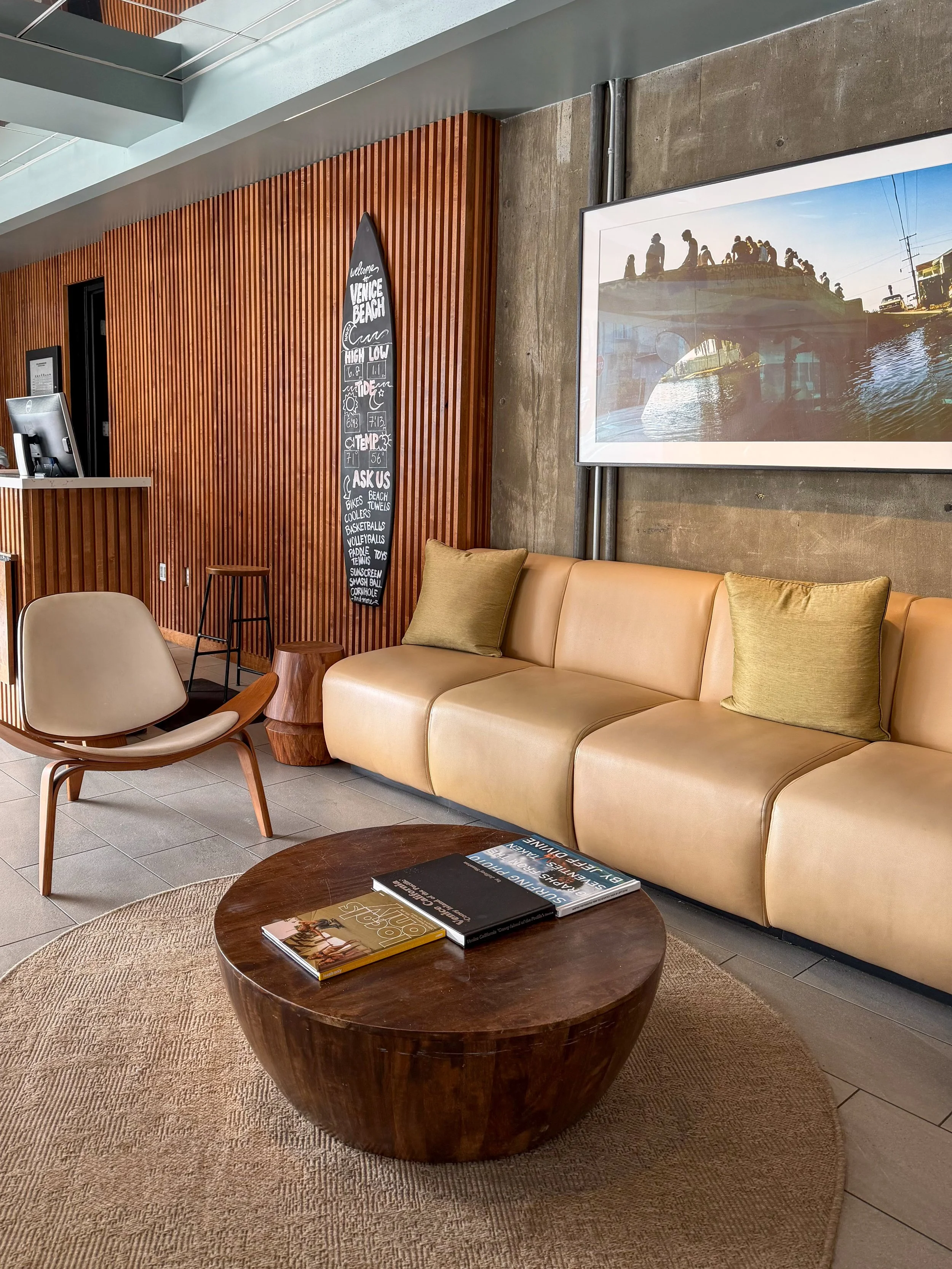 Warm wood, clean lines, and a space designed to slow you down between moments by the beach, Hotel Erwin – Venice Beach, USA.