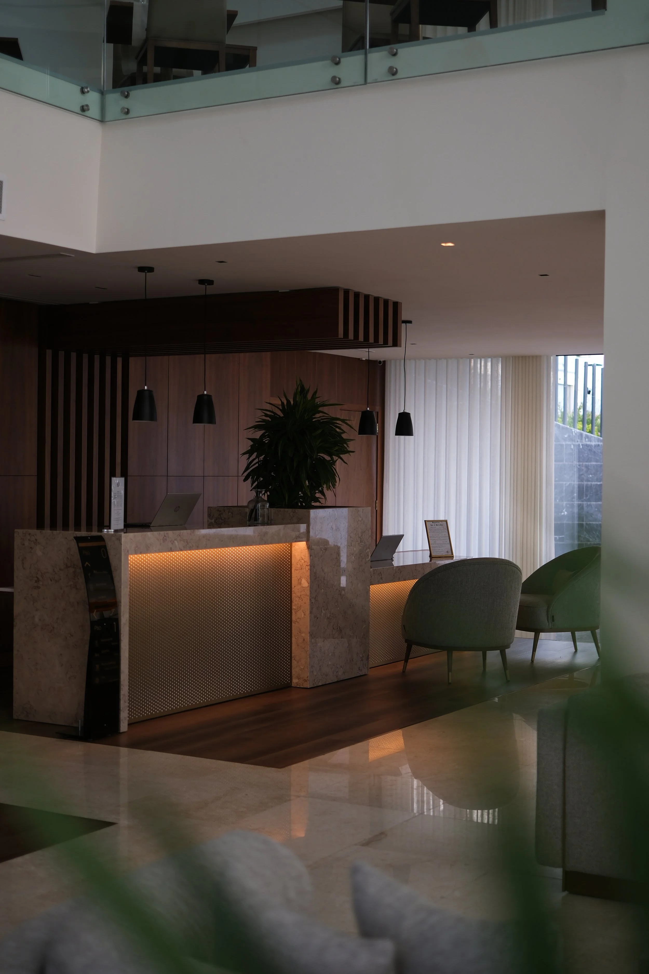 Contemporary hotel lobby interior at Quinta da Maquia