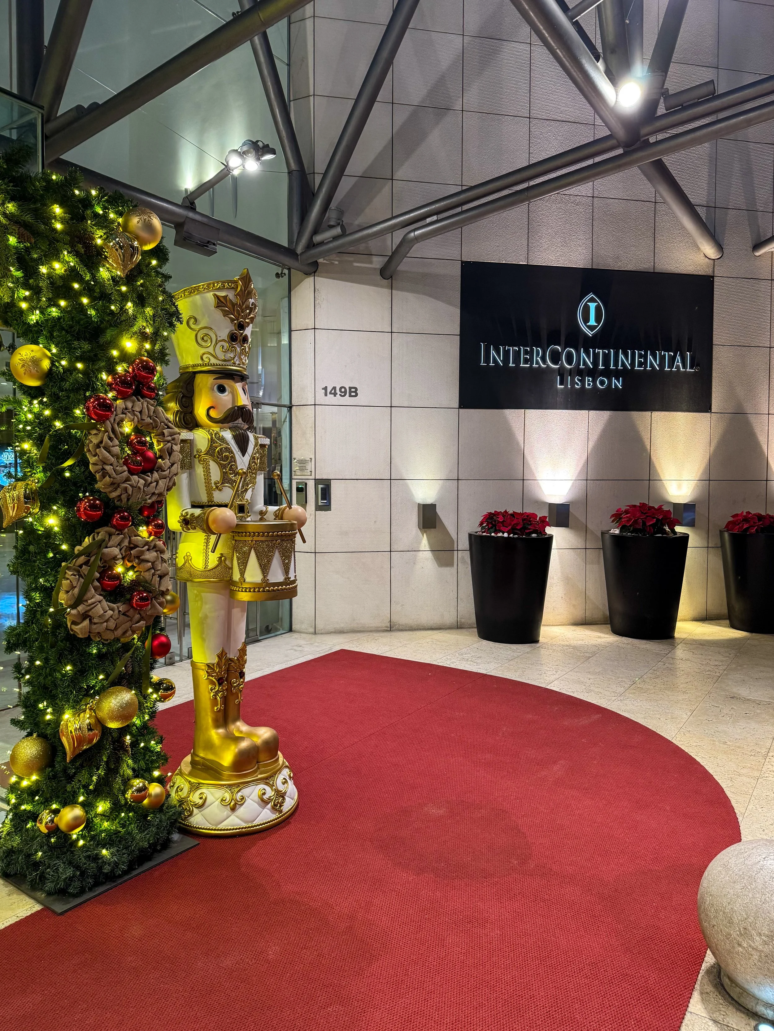 InterContinental Lisbon entrance with contemporary architecture and welcoming arrival experience