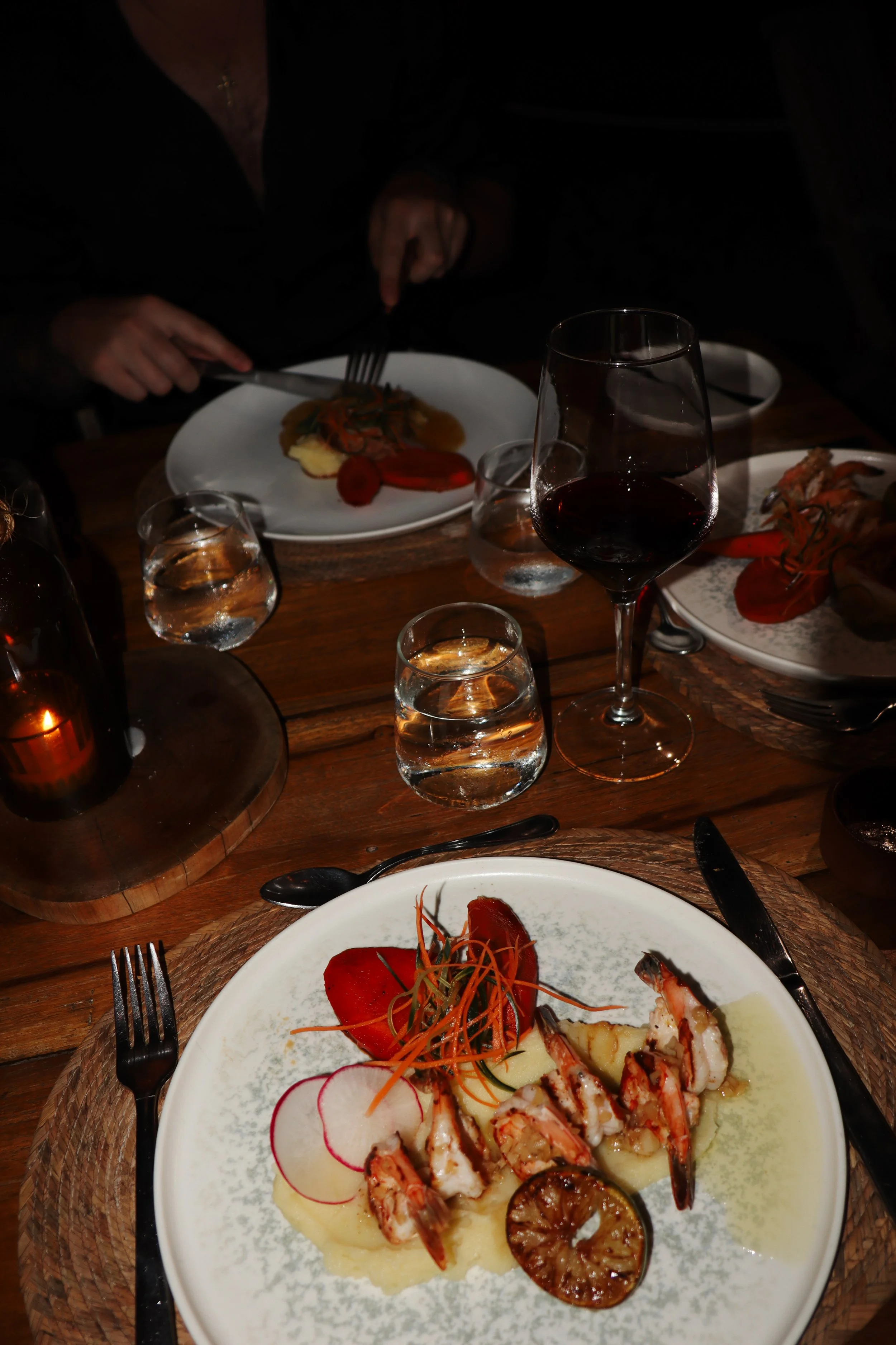 Oceanfront dinner featuring fresh seafood and local flavors