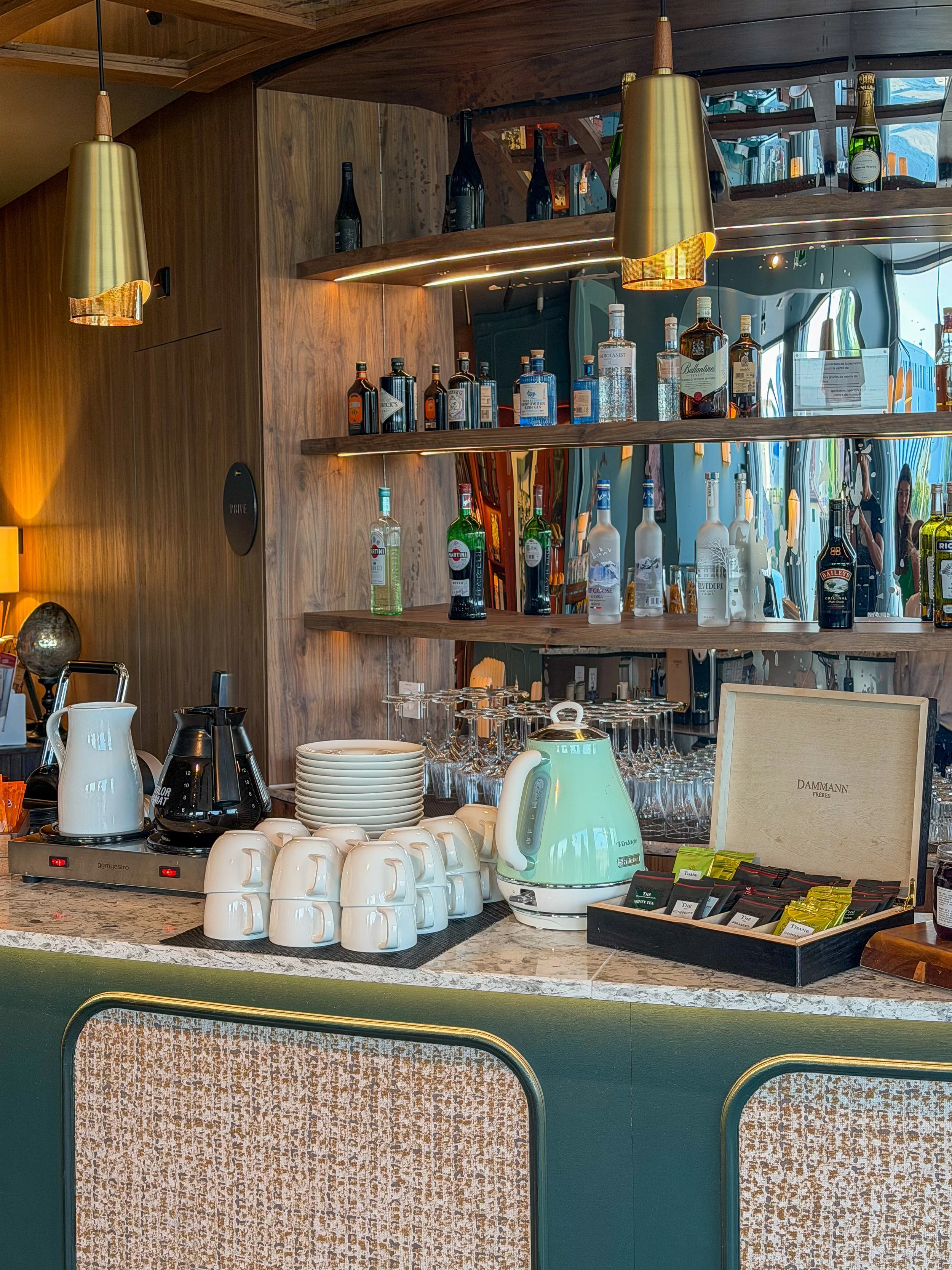 Coffee and tea station with premium refreshments in the stylish lounge and restaurant