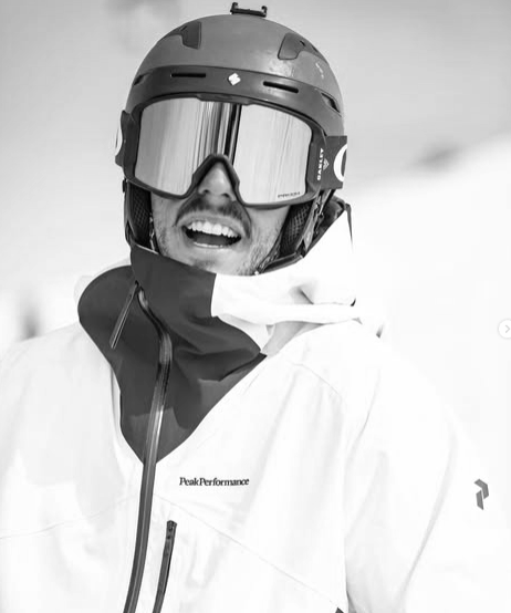 clases de freeride, clases en baqueira beret, sikski club, temporada de invierno, valle de arán, val d'aran, actividades en el pirineo, técnica de esquí, esquí alpino