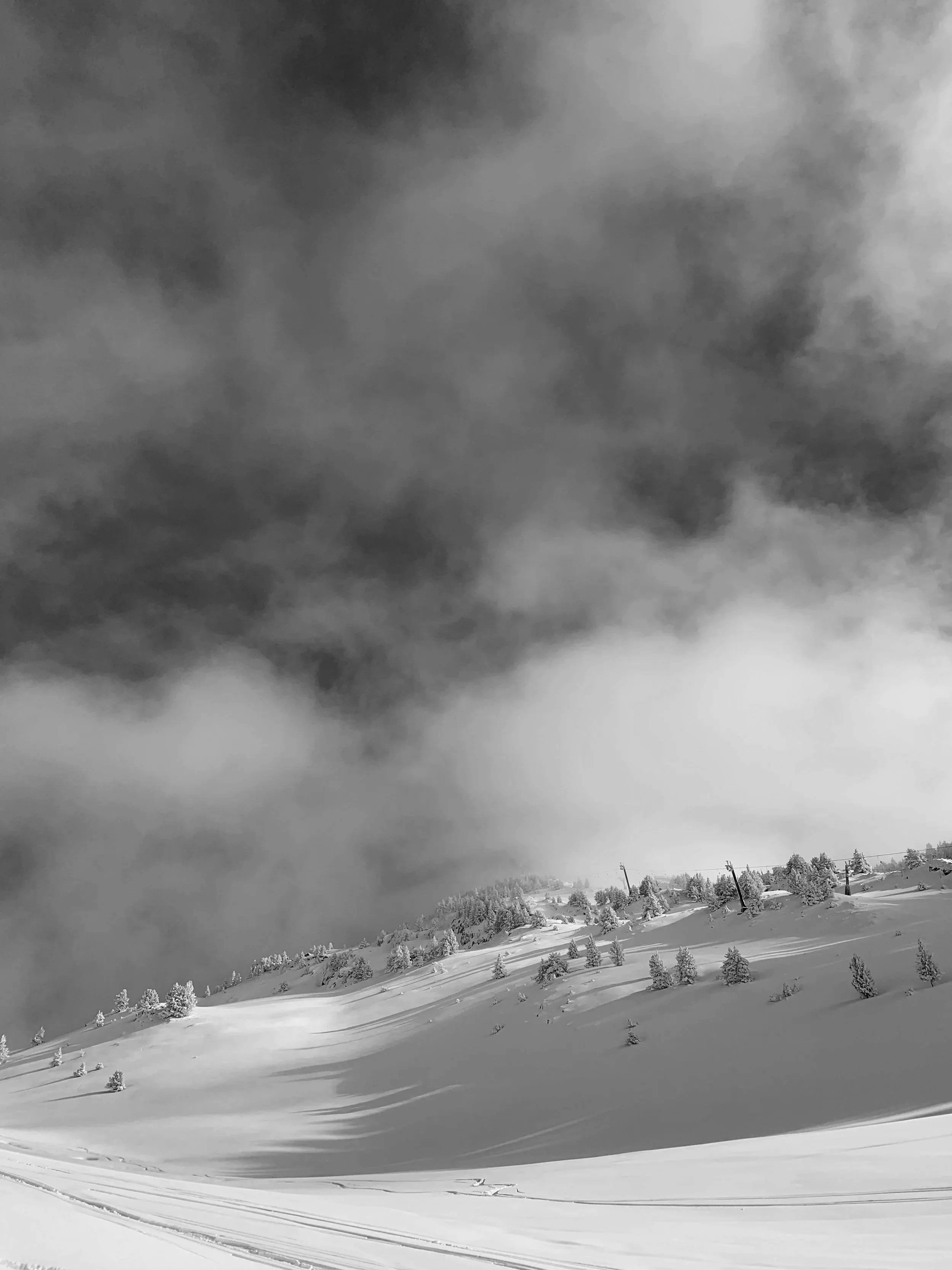 Estación de esquí Baqueira Beret, montaña nevada, freeride, powder, clases de esquí, club.