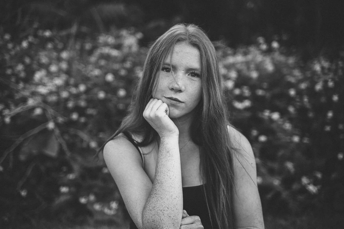black and white teen portrait chicago photographer