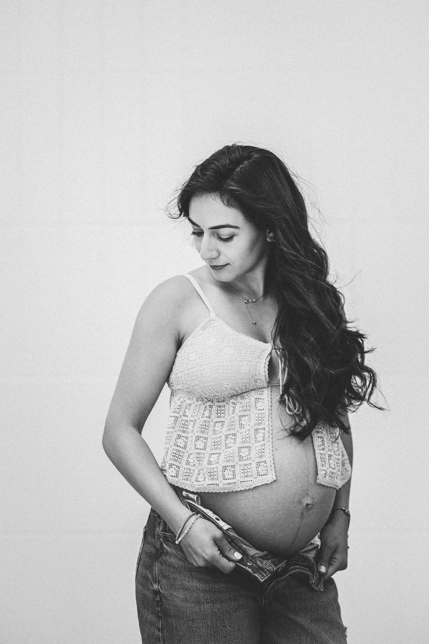 Gorgeous Mama To Be rocking a photoshoot in Chicago