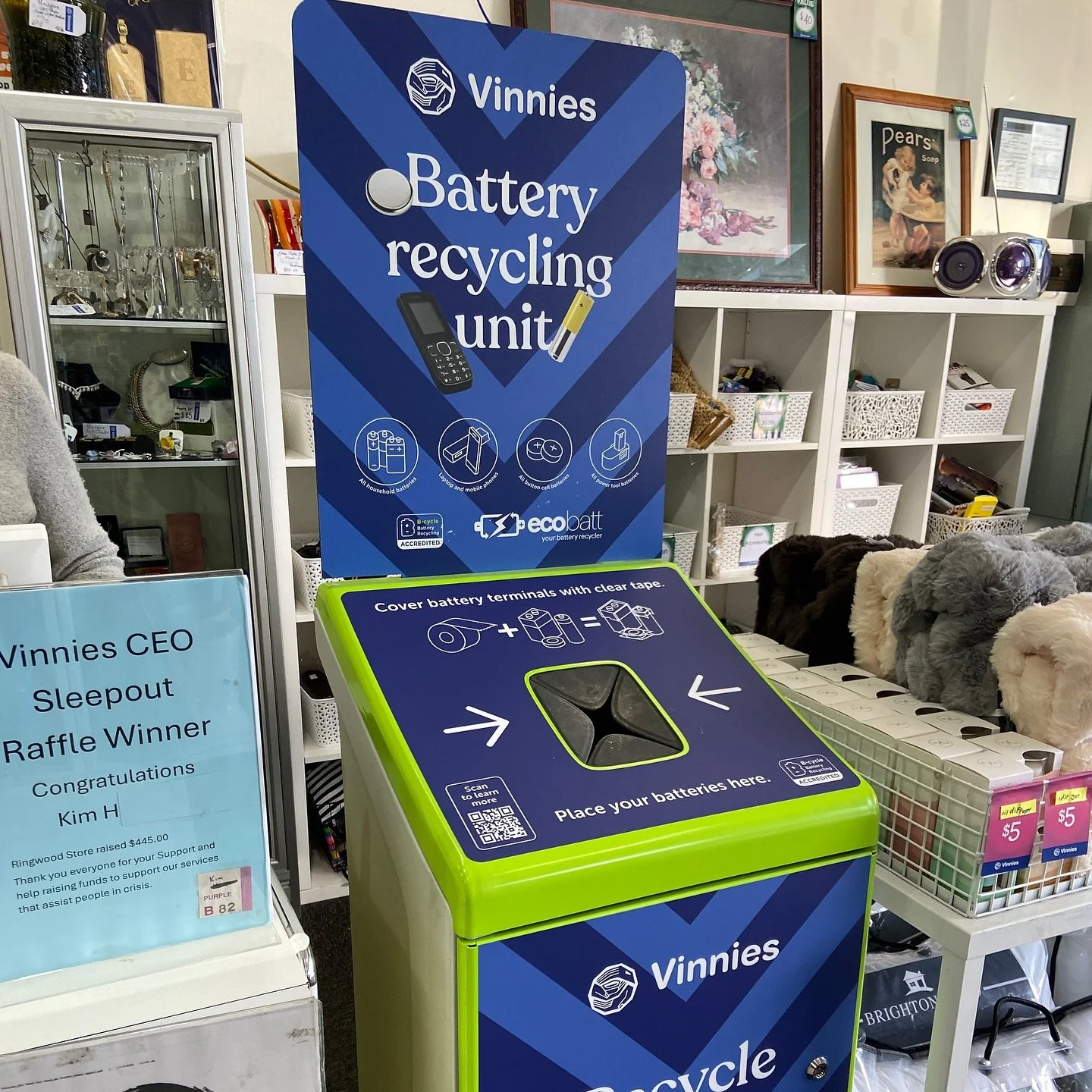 Did you know your local Vinnies may have a battery collection box?

I was so excited! Had to snap a photo to share!

Happy recycling!

#battbin #battery #buttonbattery #recycleyourbatterries #vinnies #buttonbatteryawareness #recycleright #batterycont