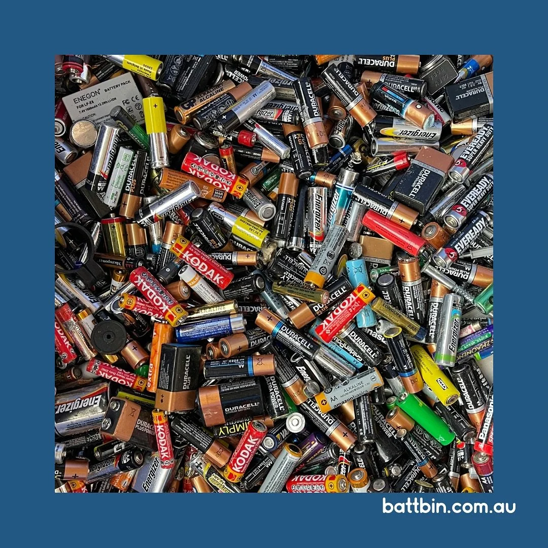 Do you have loose batteries lying around in your drawers? This is your sign to collect and recycle your batteries these school holidays!

School holidays is the perfect time to clear out the clutter build up. Sort through old toys and devices that ar