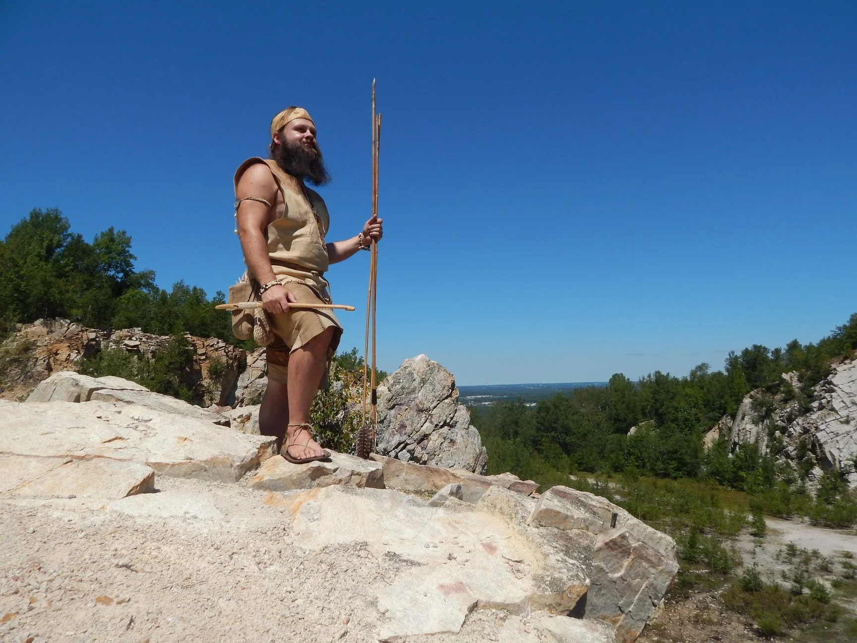 Mobilizing the Hunt for Knowledge