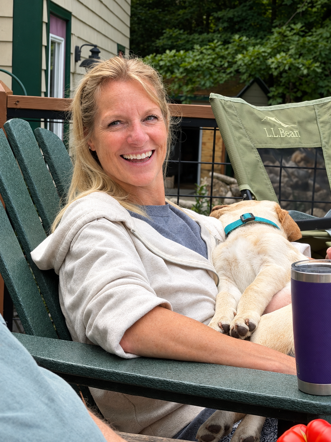 woman in maine with puppy