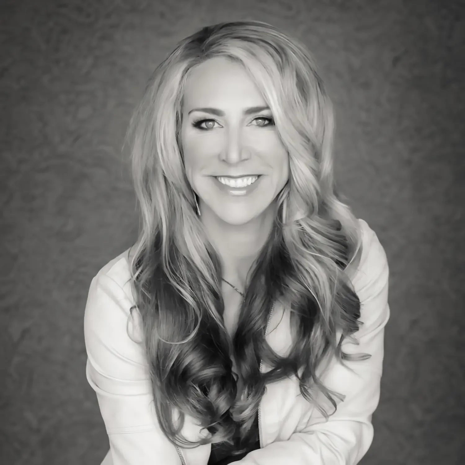 Featured keynote speaker Lisa Fierer portrait.