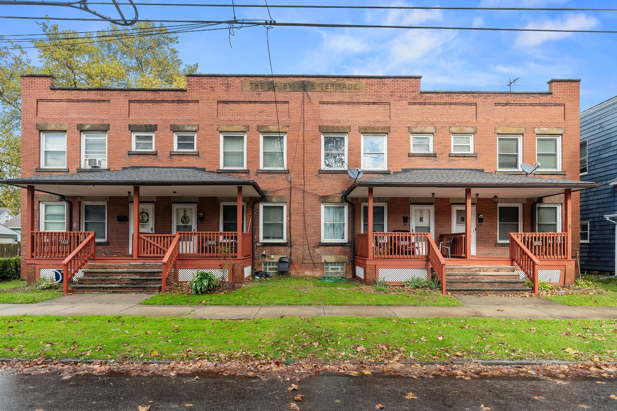 UNDER CONTRACT - 3422 Daisy Ave