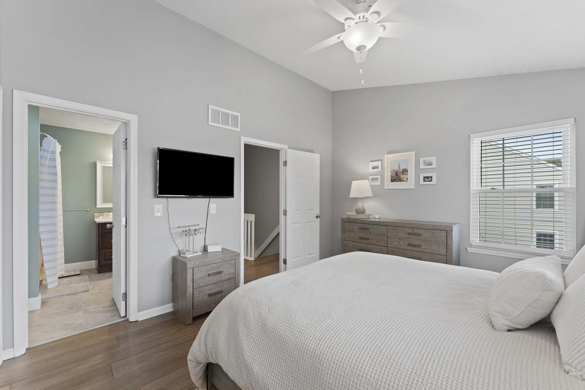 18-web-or-mls-DSC07805.jpg