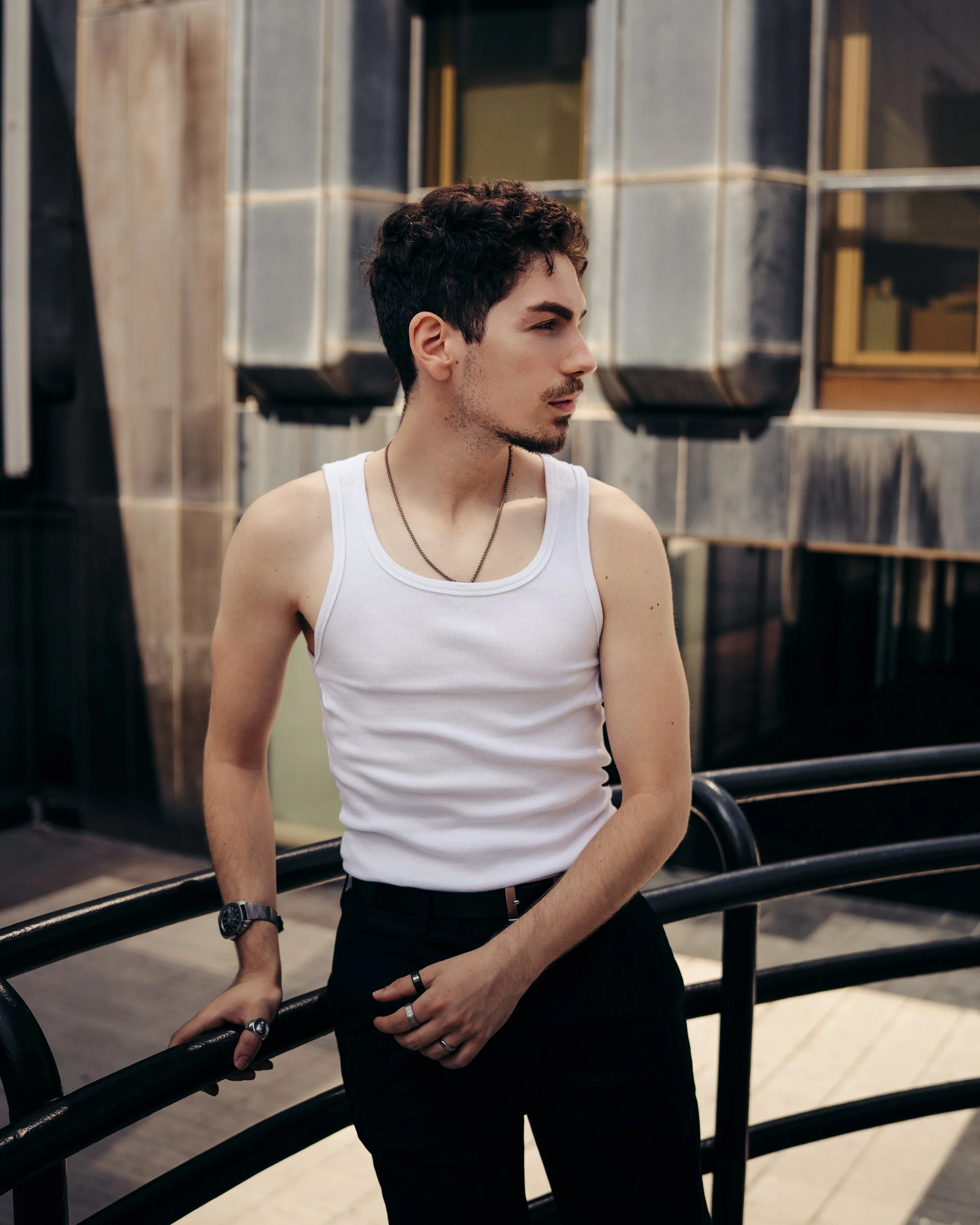 Outdoor fashion campaign – male model street style · fashion film & photography Madrid