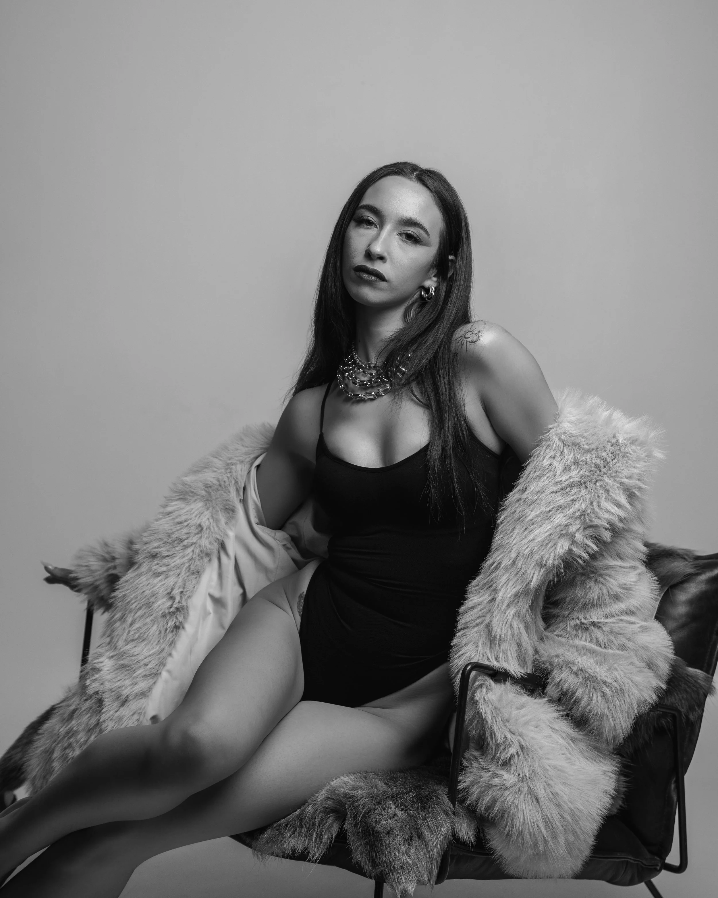 Fashion editorial – studio beauty portrait · fashion photographer A.J.Jiménez