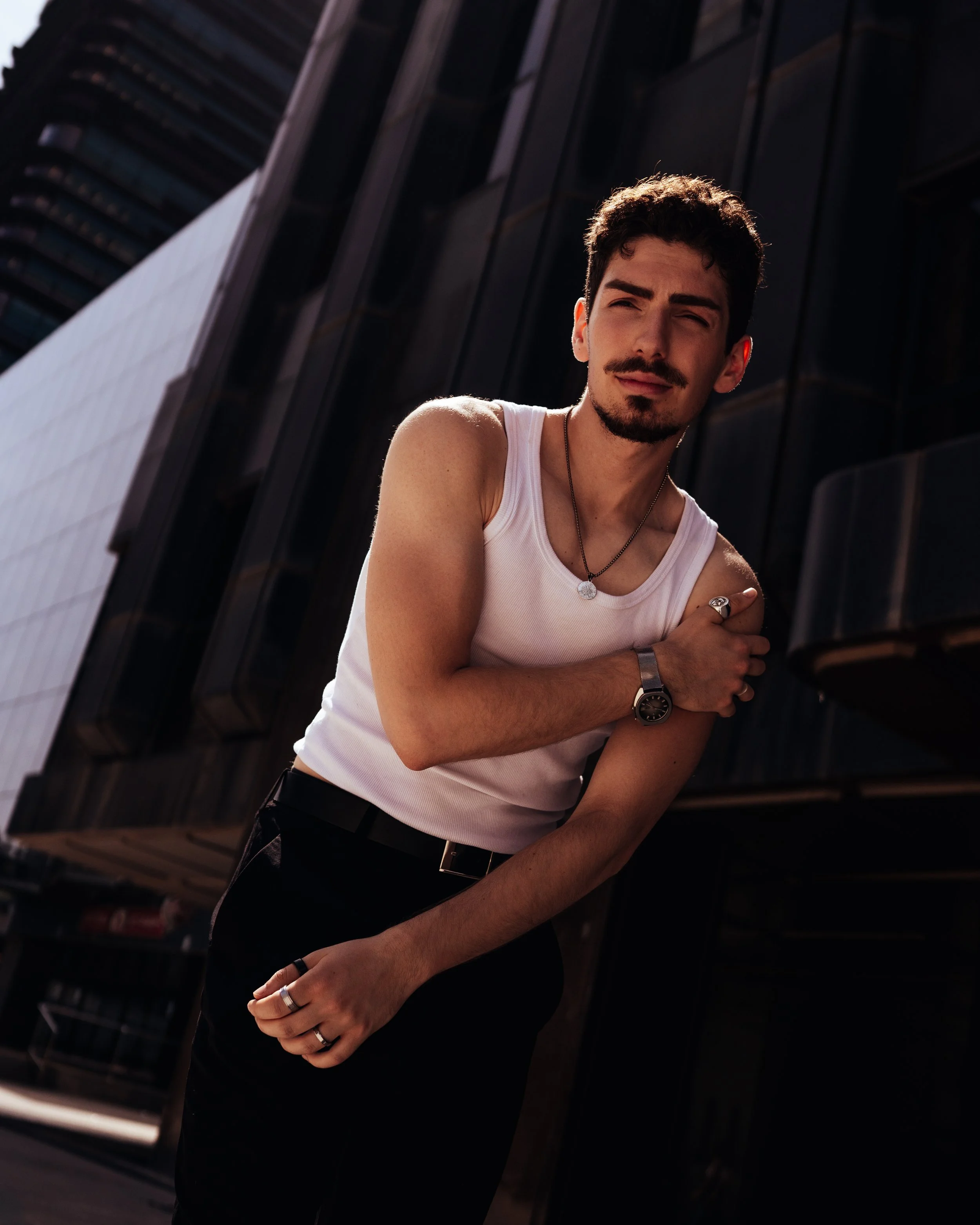 Outdoor fashion campaign – male model street style · fashion film & photography Madrid