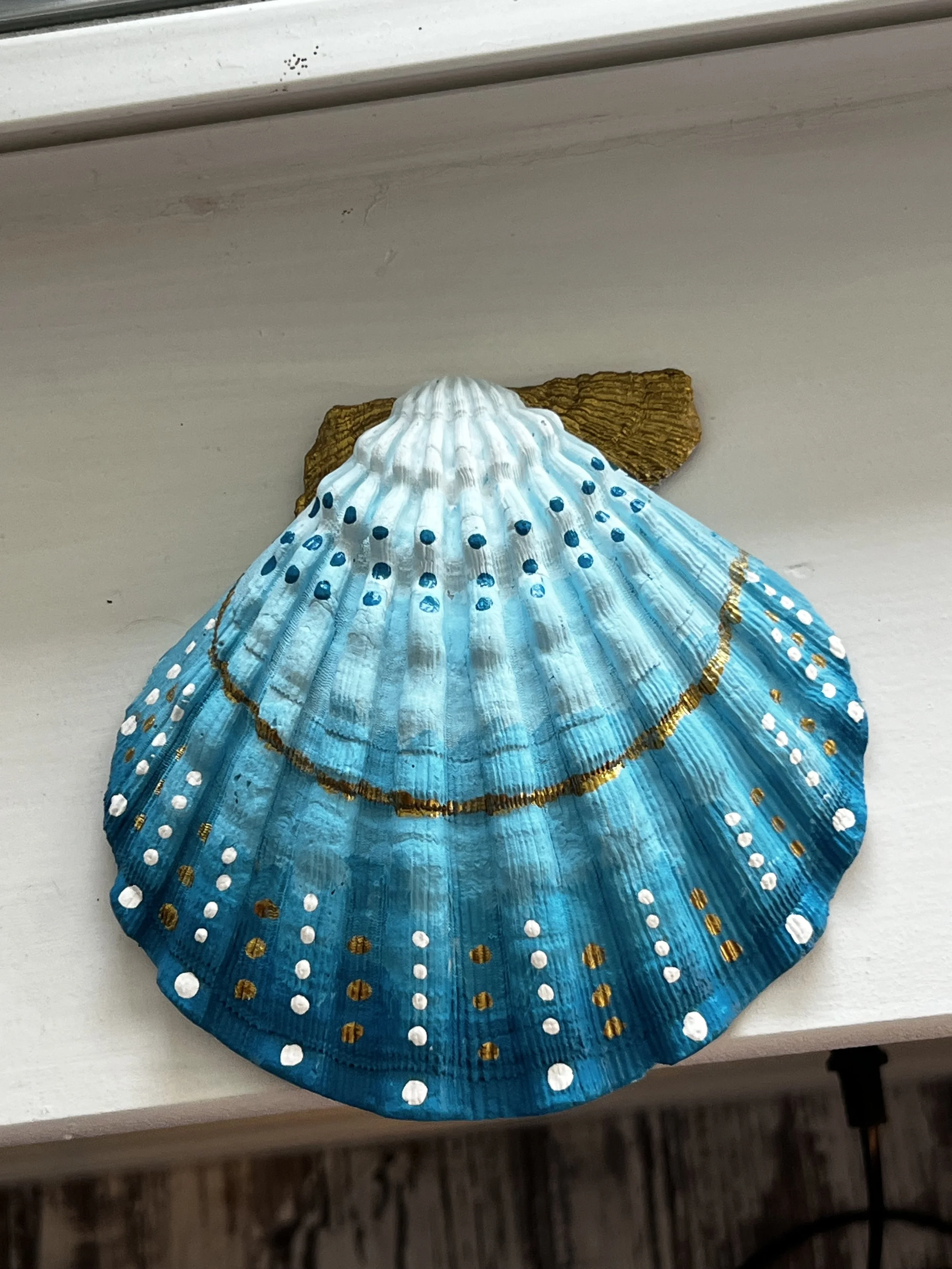 Hand Painted Sea Shell Table Art