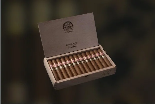 H.-Upmann-Cigars-2.jpg