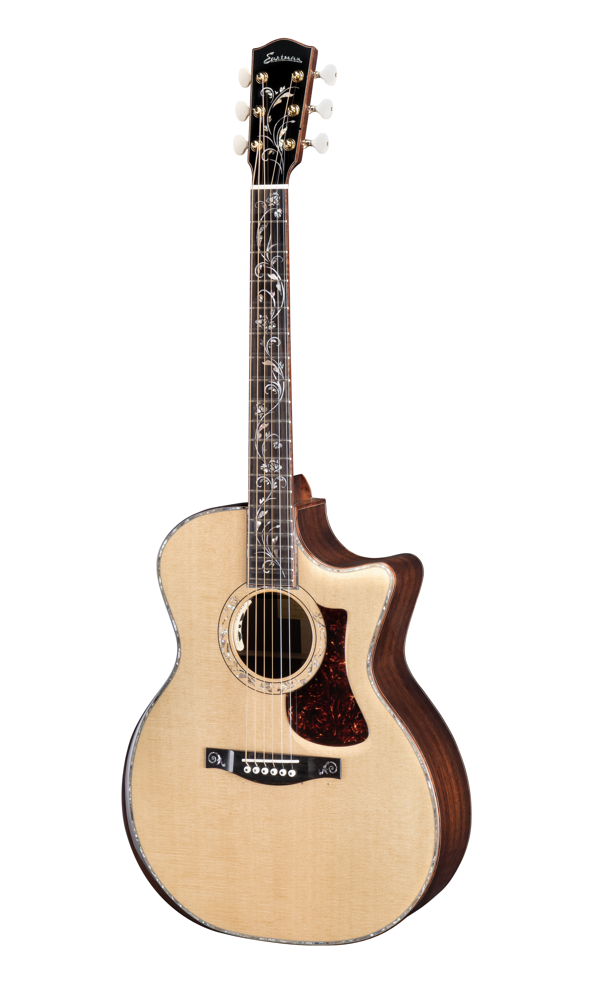 Eastman_Guitar_AC922CE_GrandAuditorium_Front_0922.png