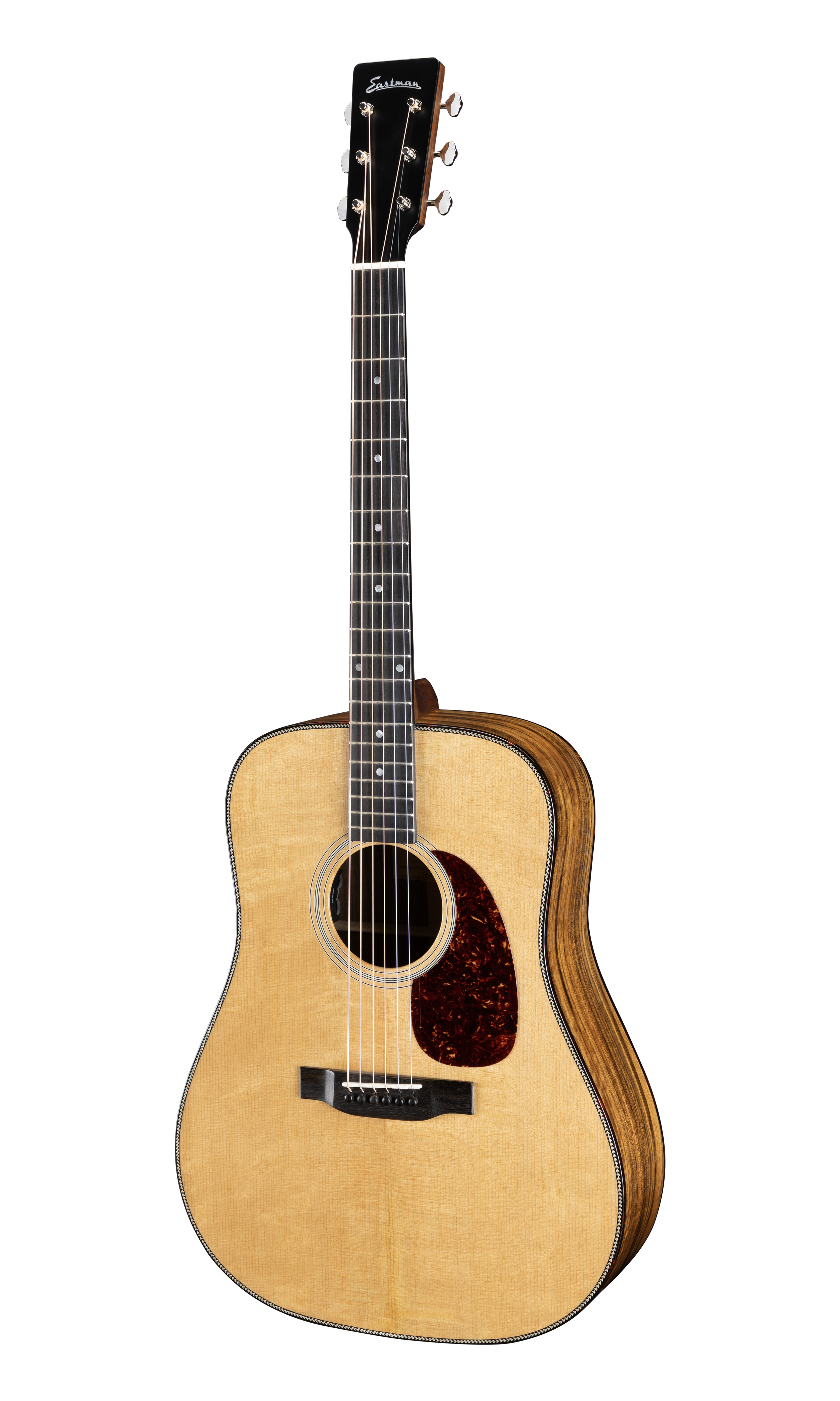 Eastman_Guitar_E3D-DLX_Dreadnought_Front_0224.png