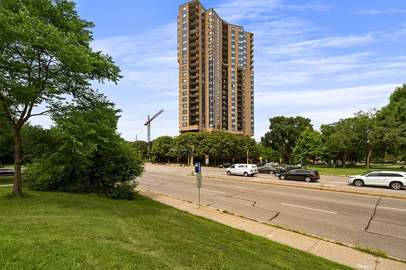 Lake Point Condos Parking Garage