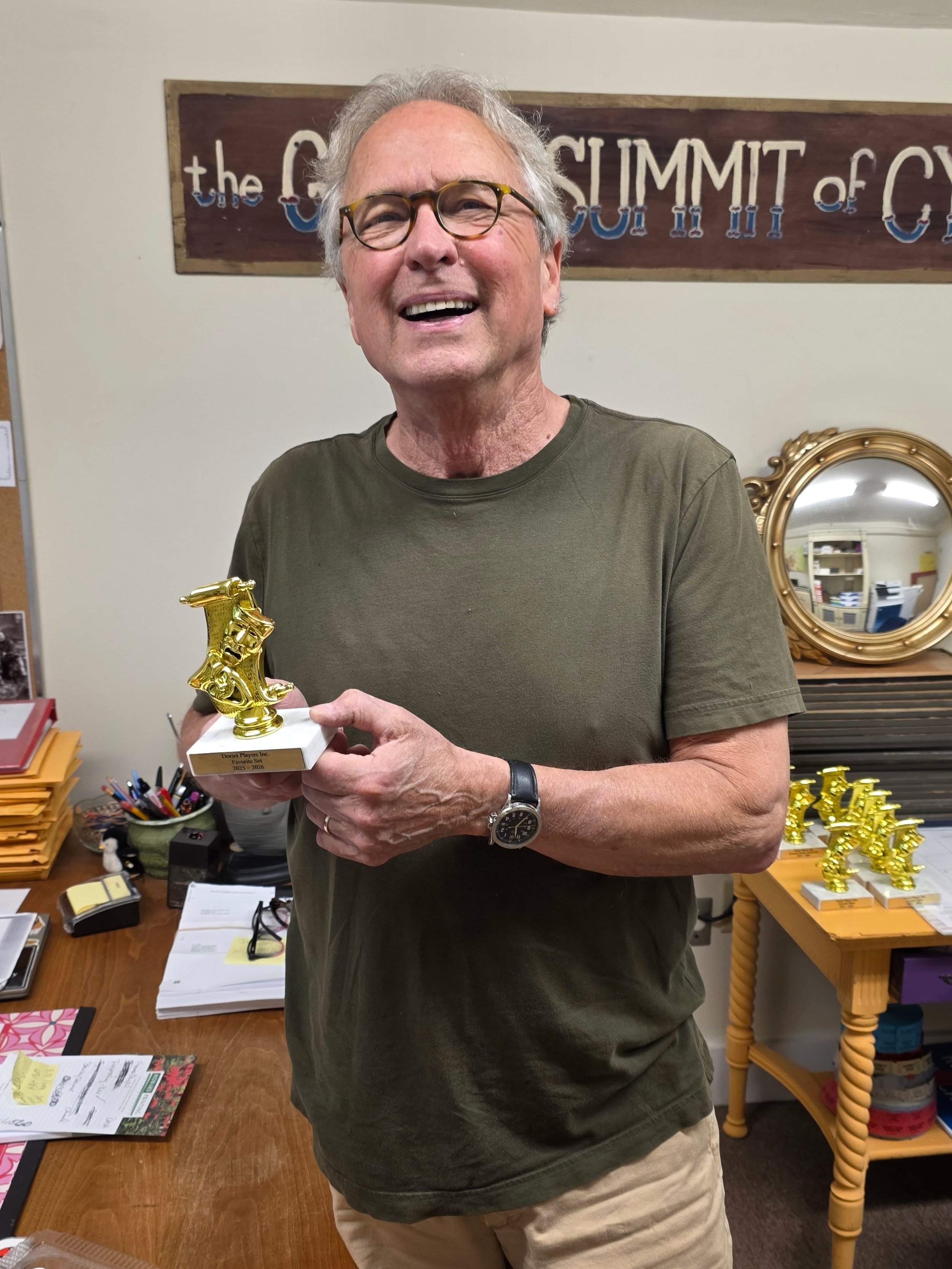 David picked up his Golden Circle Award for Favorite Set yesterday!