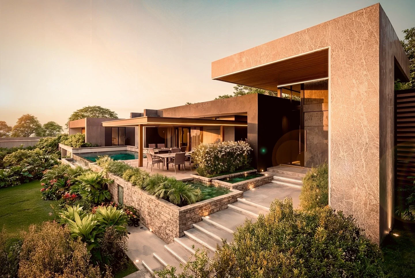 Casa 43 &mdash; Pance, Cali

Una arquitectura que se extiende en horizontal y en donde cada volumen define su intenci&oacute;n: recibir, permanecer, resguardarse. La casa se abre con sutileza hacia un entorno boscoso, integrando la vegetaci&oacute;n 