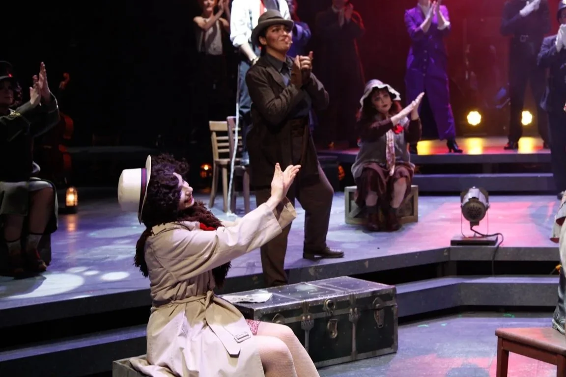 Ensemble/Cellist- The Threepenny Opera