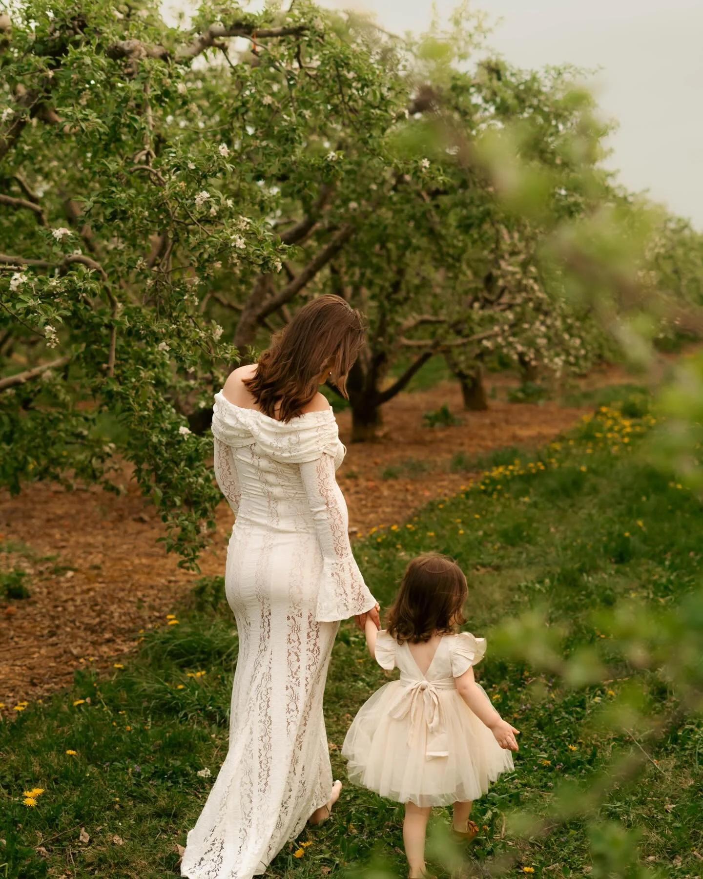 As a photographer, capturing this kind of love isn&rsquo;t just special, it&rsquo;s a reminder of what matters most. They grow so fast so freeze time with a photograph. 🌸