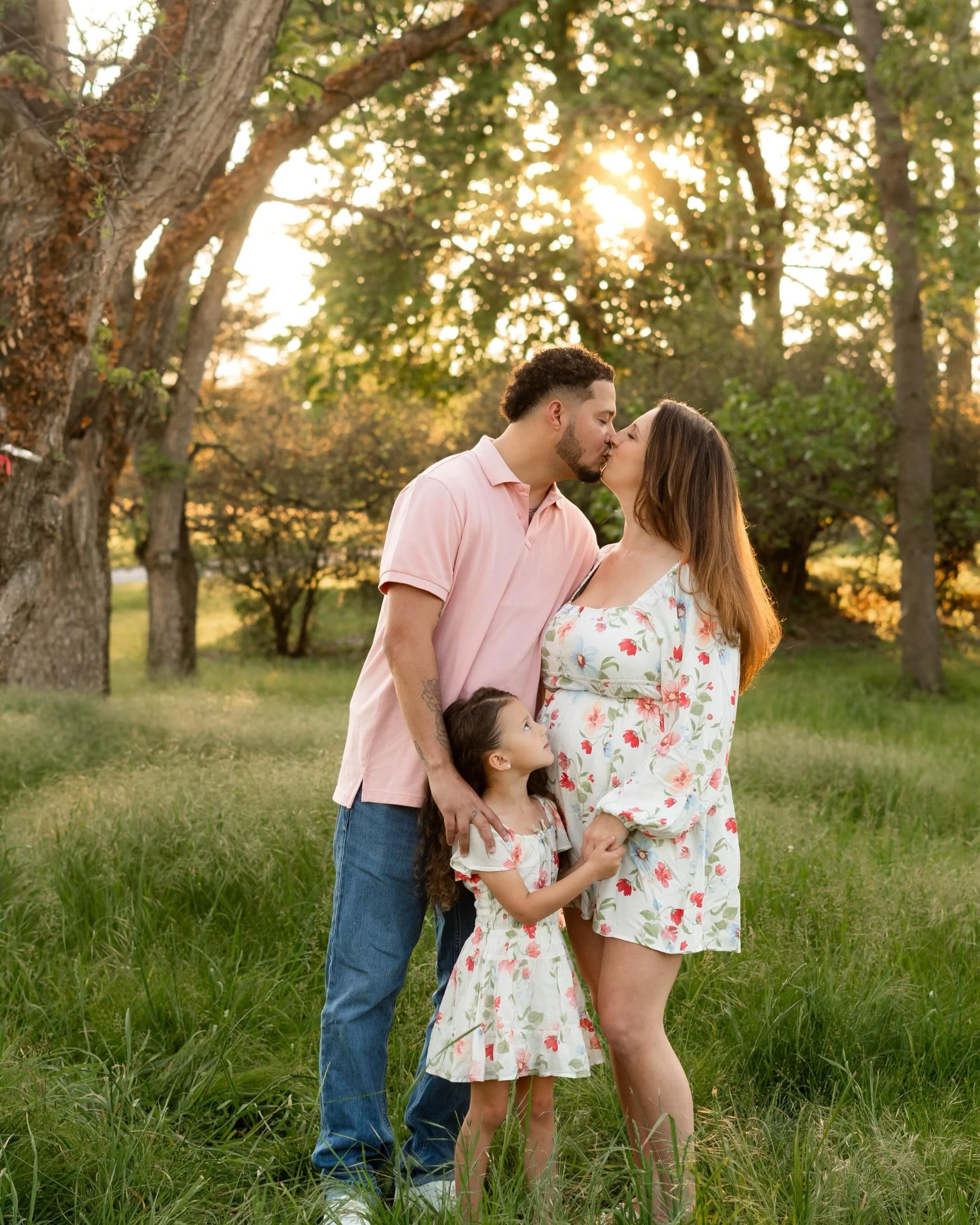 The most beautiful family session for Whitney. 💕