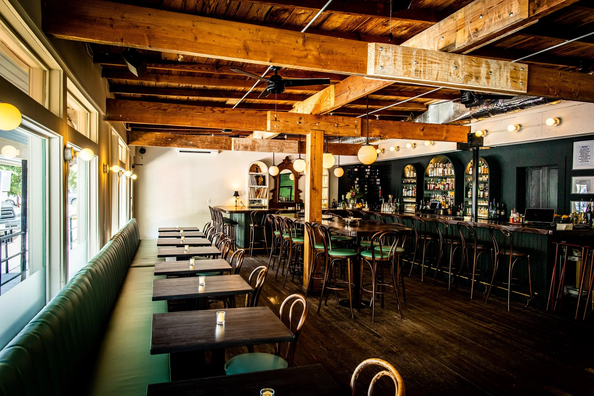 bar loretta 3.jpg