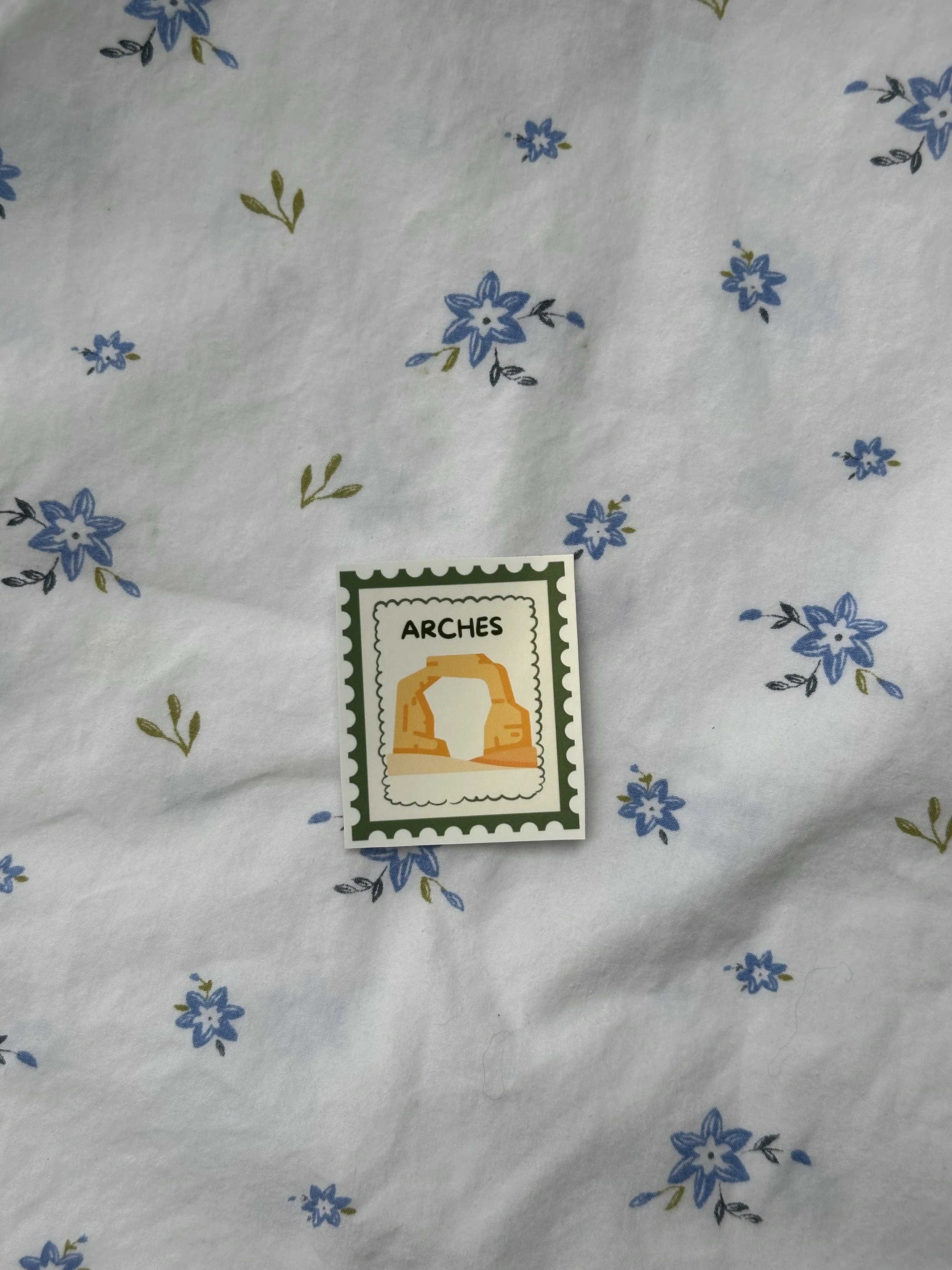 arches sticker.jpg