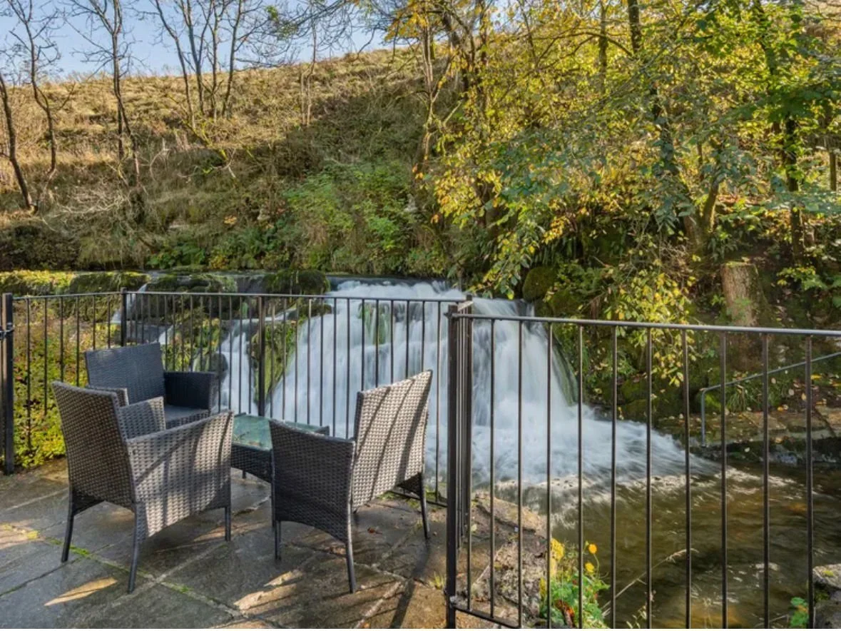 WhatsApp Image 2026-02-22 at 15.01.53 (3).jpeg