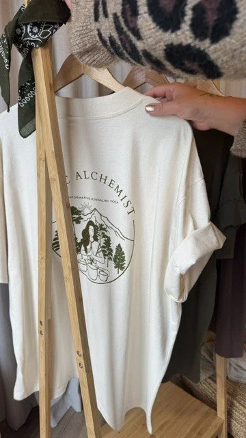 holding milky way tee.jpg