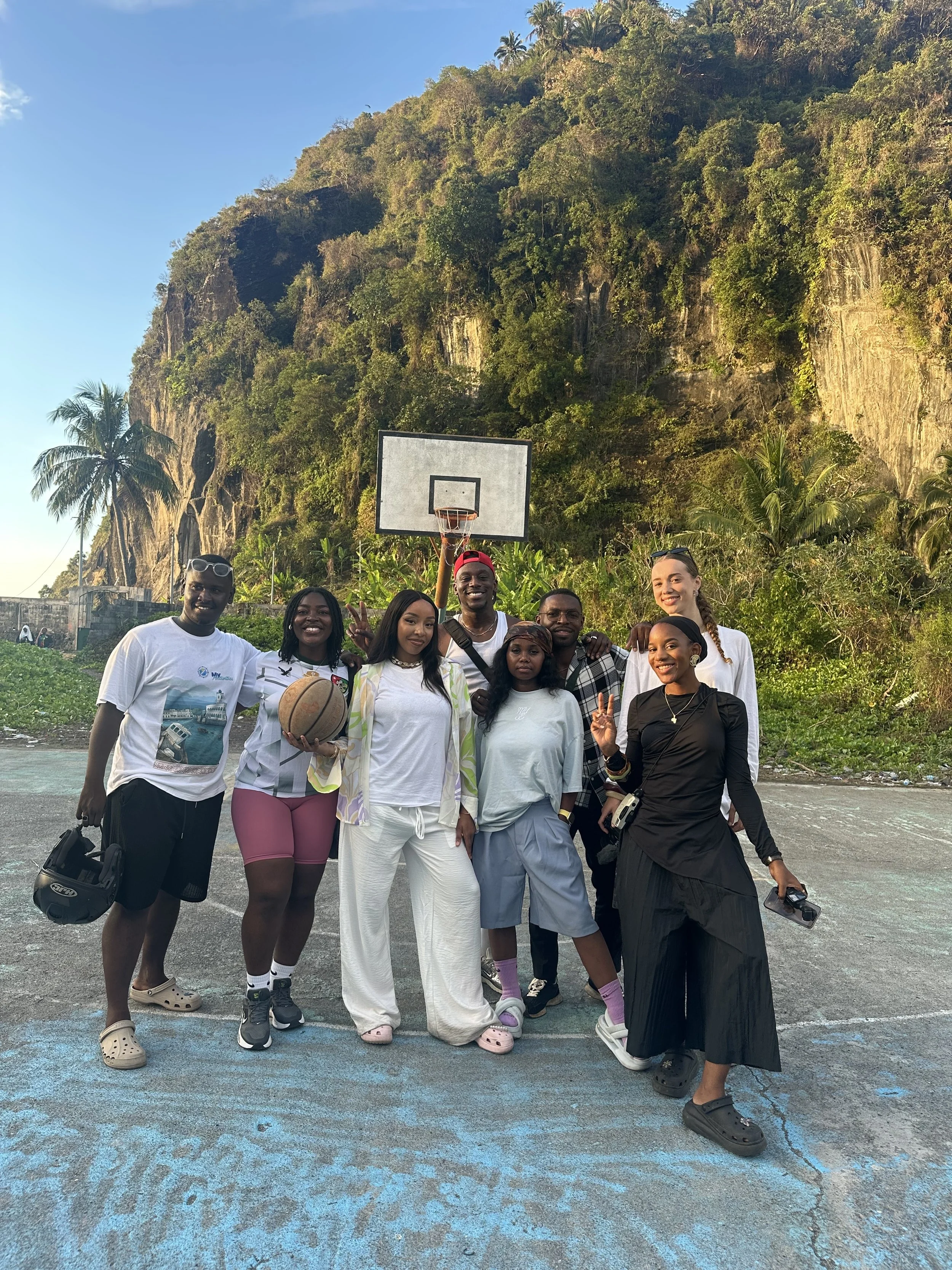 explore comoros groupe.jpg