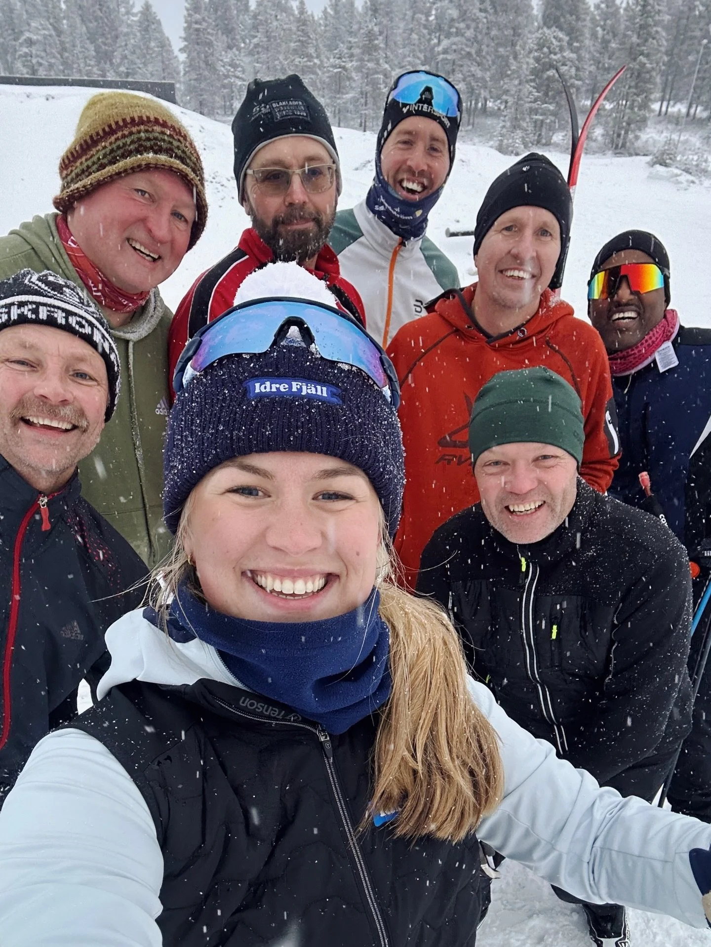 Coachat ig&aring;ng vintern ordentligt h&auml;r i Idre!❄️
I helgen g&auml;stspelar jag p&aring; skidskolan p&aring; @idrefjall och f&aring;r h&auml;nga med massa goa blivande Vasalopps&aring;kare🤩

Sn&ouml;n fylls p&aring; rej&auml;lt uppifr&aring;n