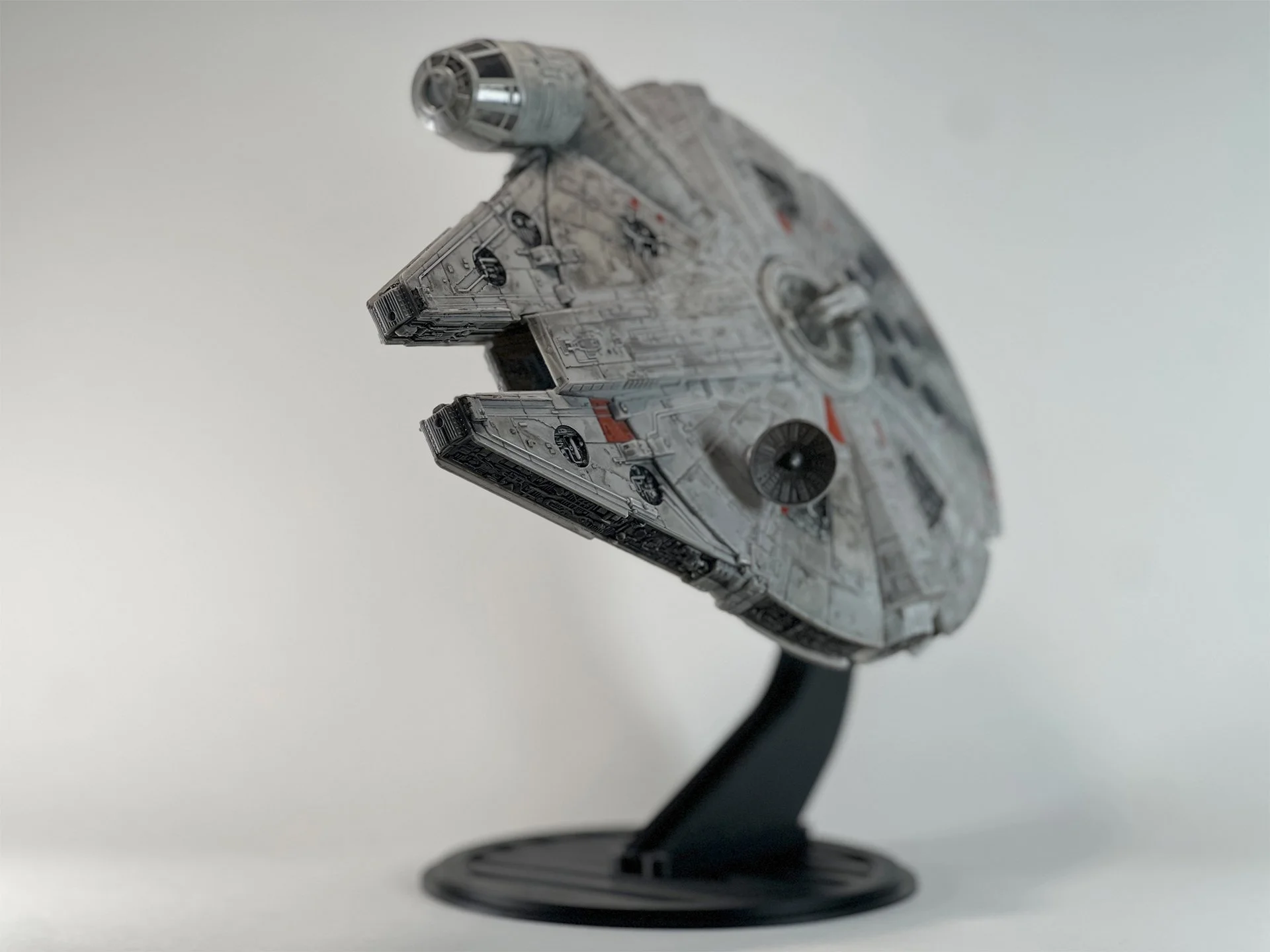 millennium falcon_0000_IMG_0836_0007_millennium falcon_0001_IMG_0834.jpg