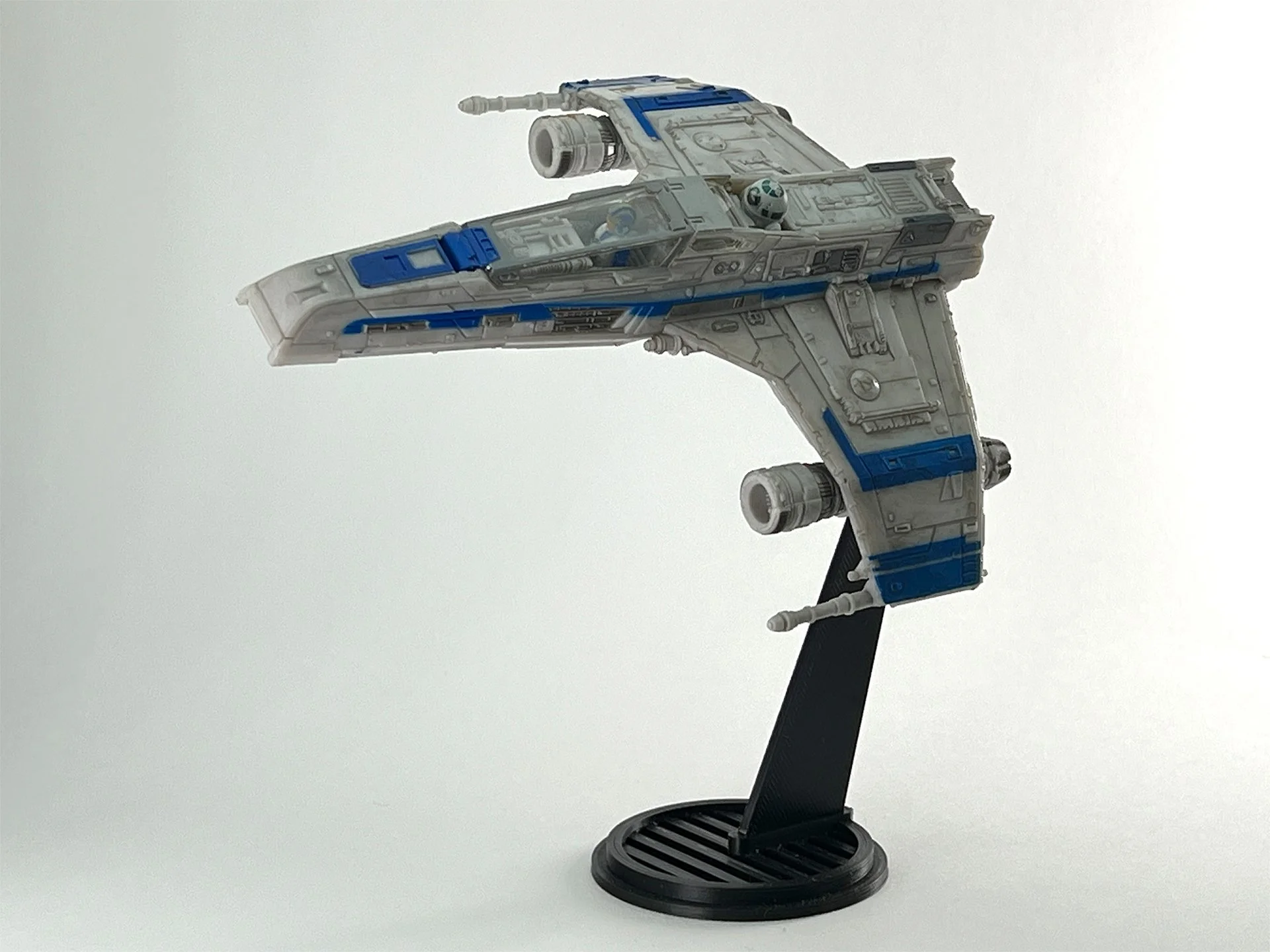 E-wing_0006_E Wing_0005_IMG_1058.jpg