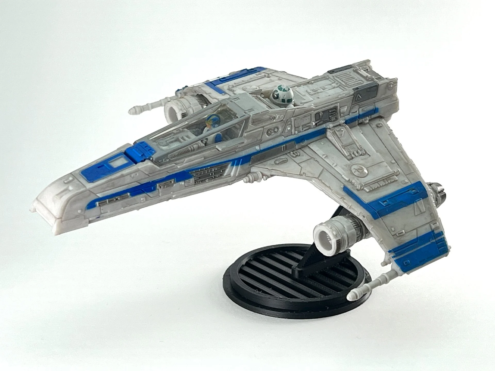 E-wing_0005_E Wing_0006_IMG_1056.jpg