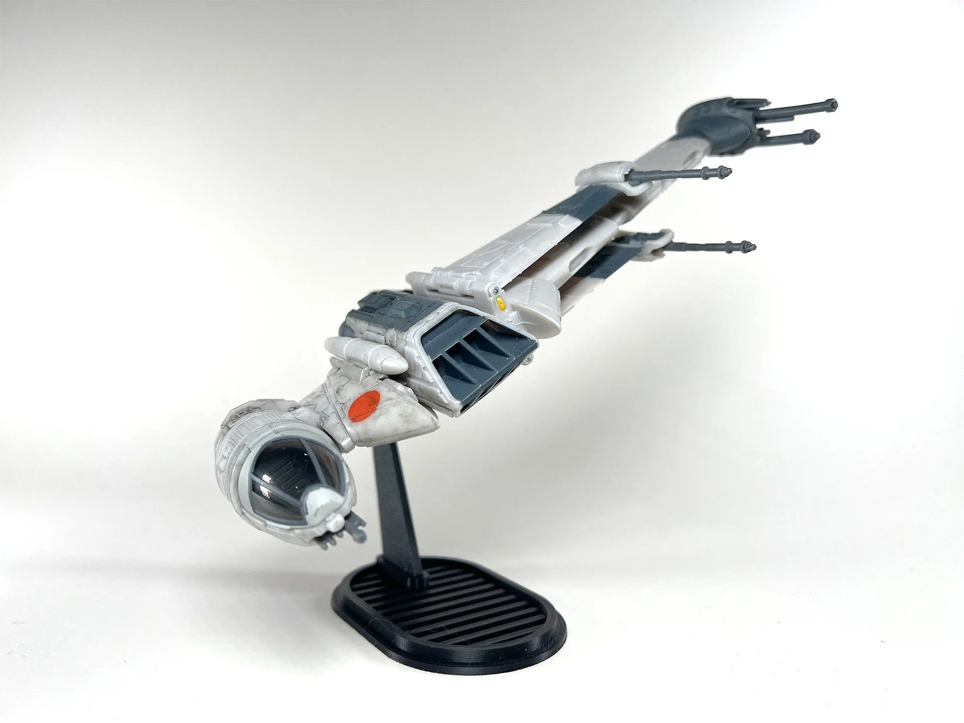B-Wing Stand_0003_B Wing_0002_IMG_9731.jpg