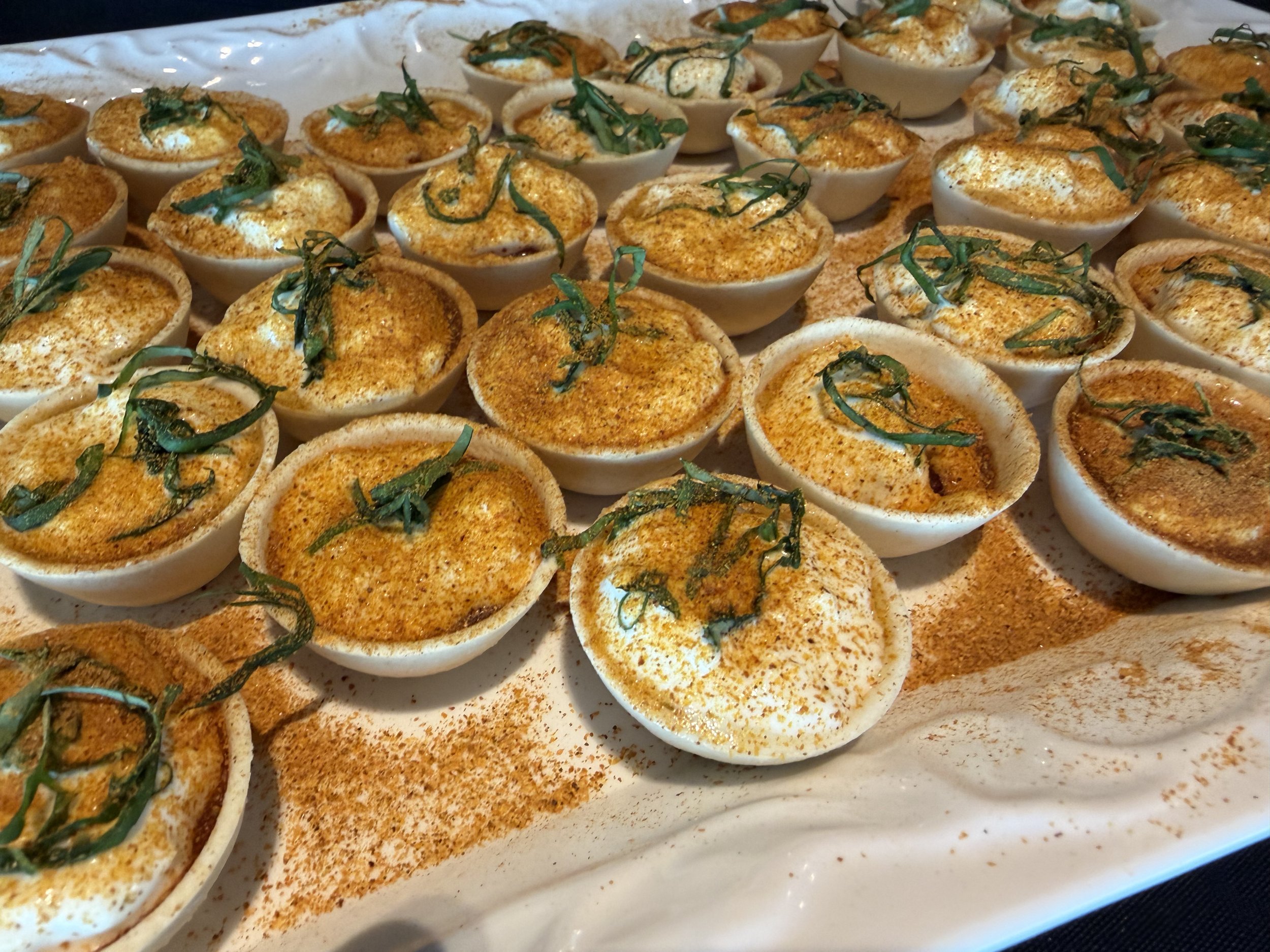 Tartelettes aux tomates, stracciatella, romarin 