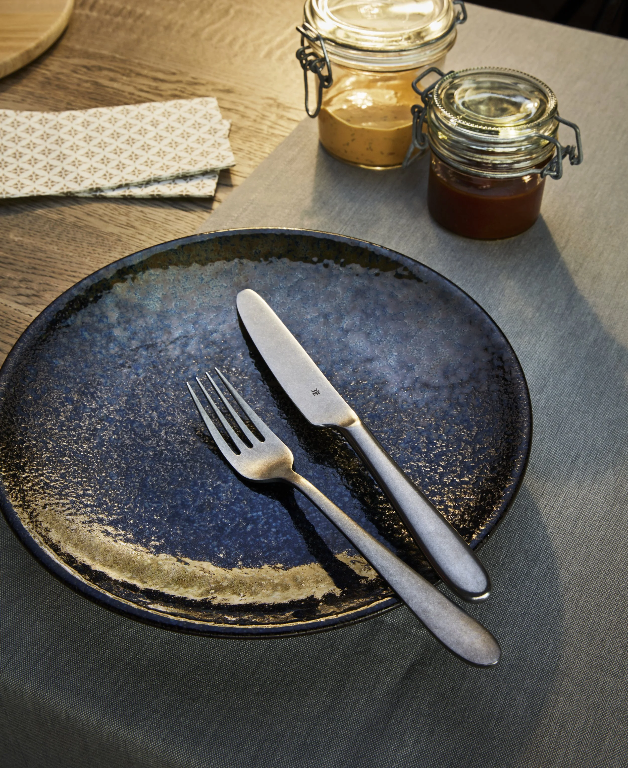 wmf_cutlery_sara_2020_mood_stonewashed_04.jpg