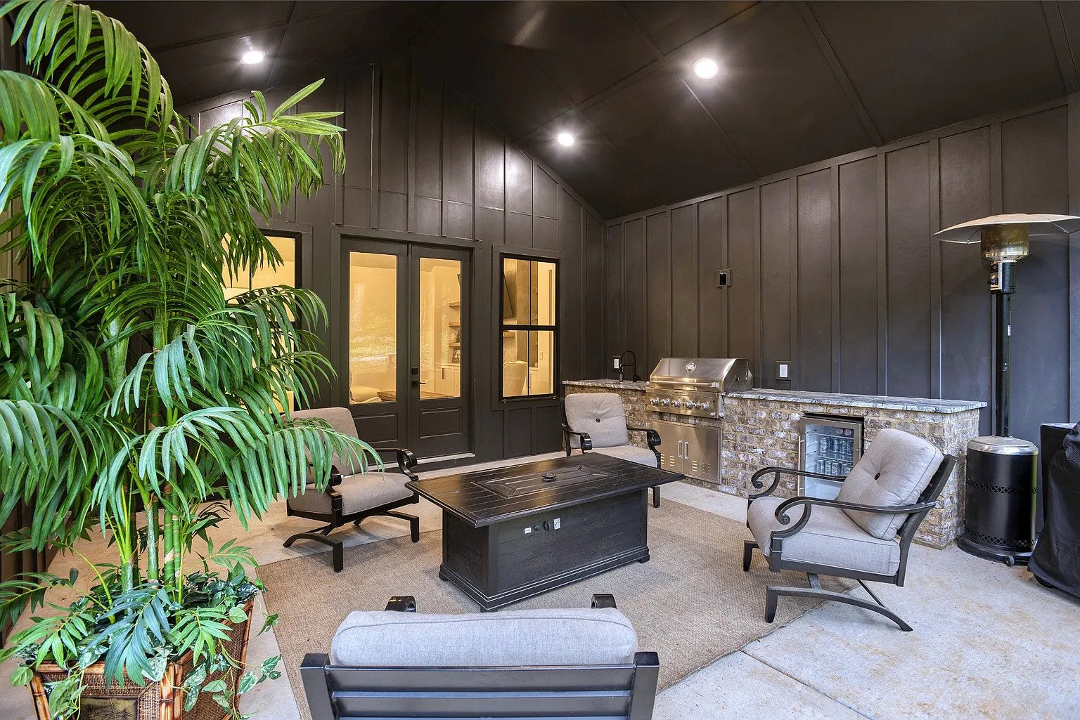 Outside porch living space (1).jpg