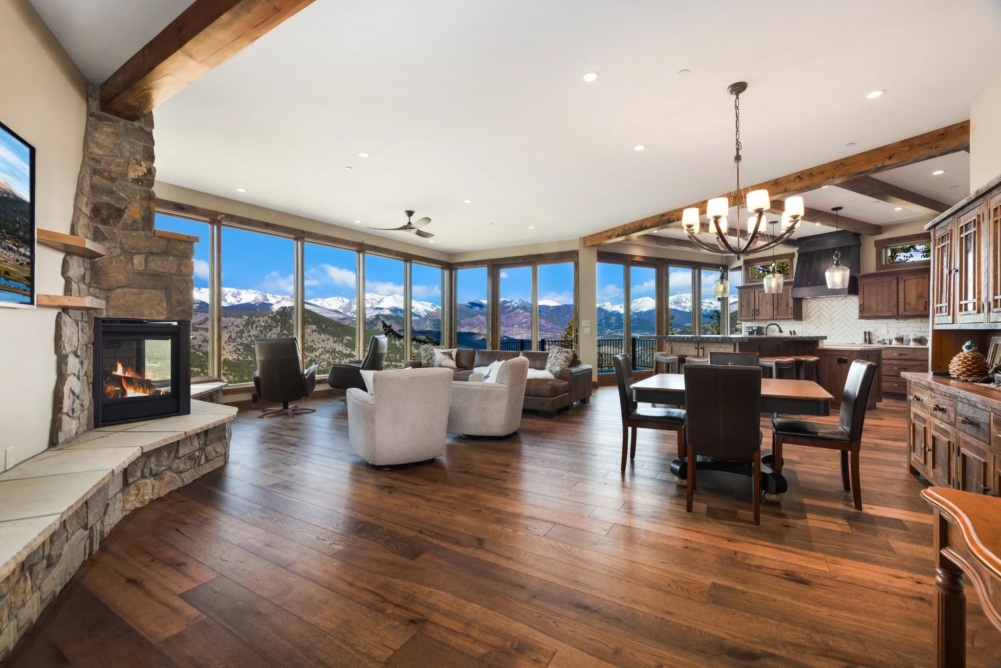 Home and Lens-005.jpg