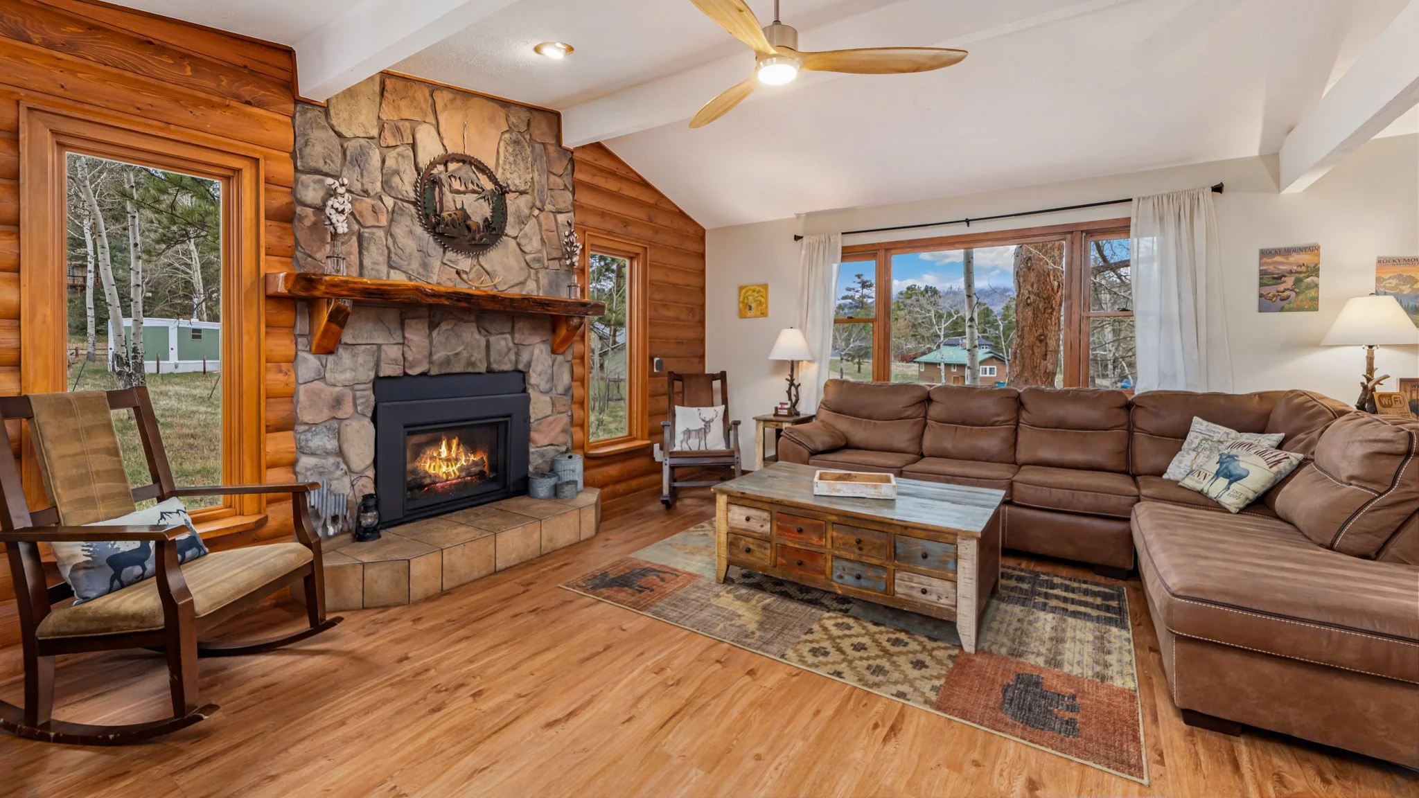 Home and Lens-07-2.jpg