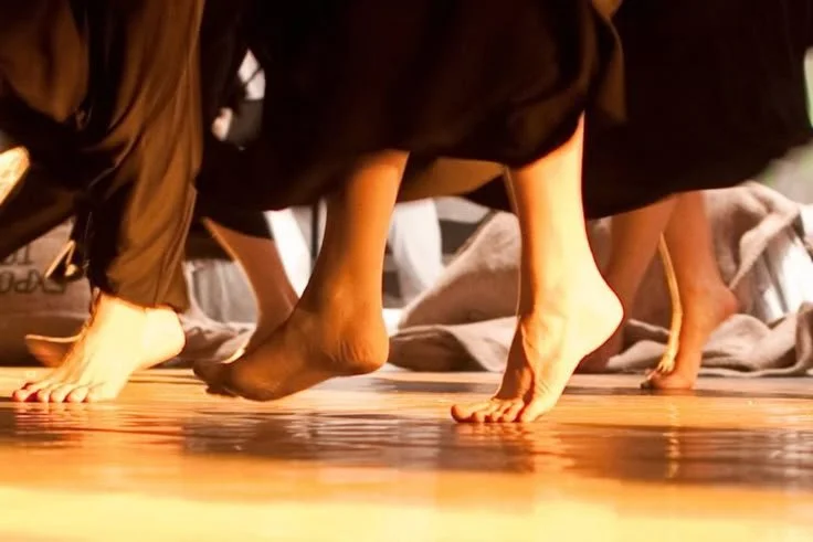 Piedi danzanti.jpeg