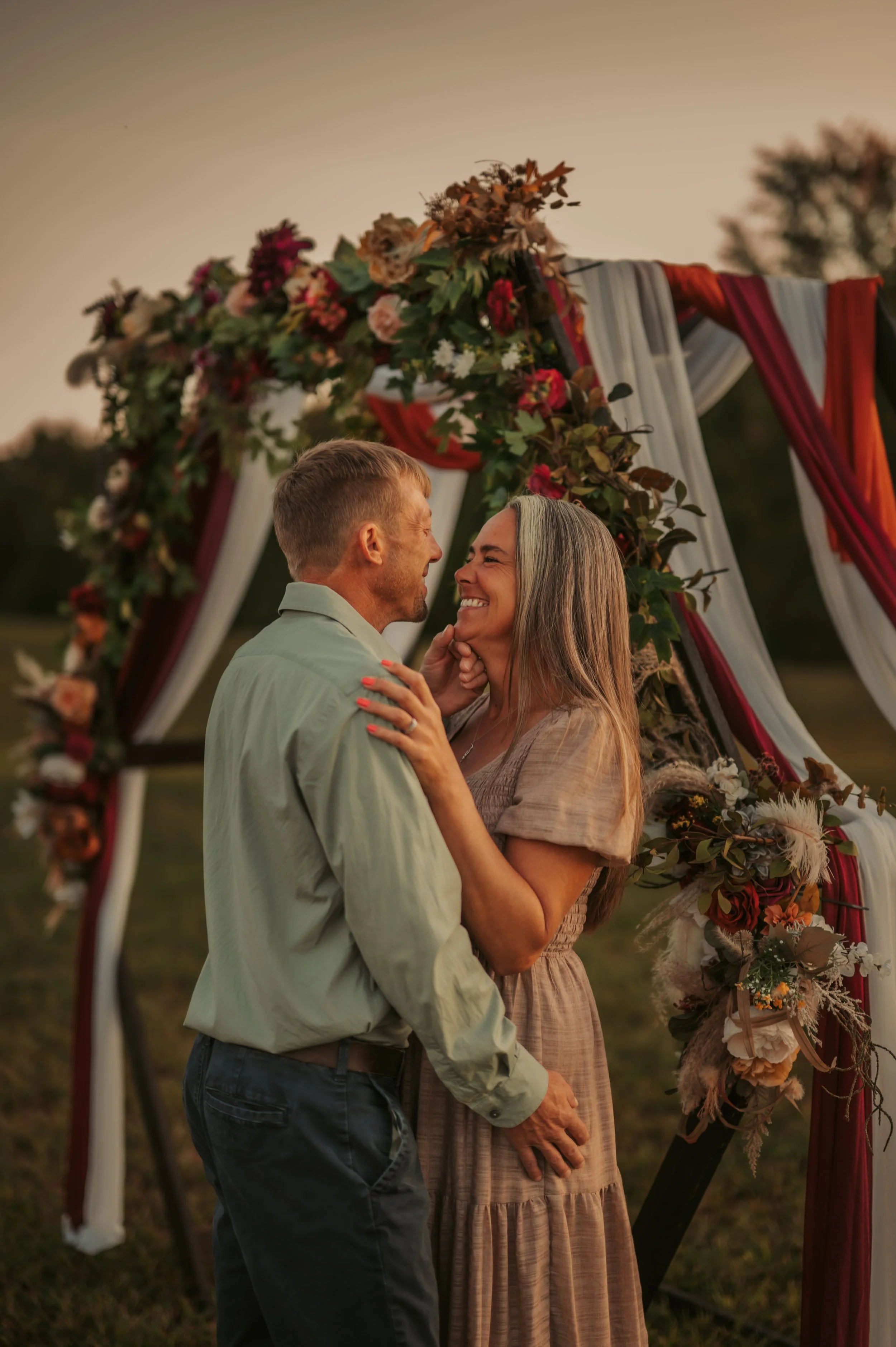 Reusable wedding arch and décor at Hilton Farms near Bowling Green Kentucky