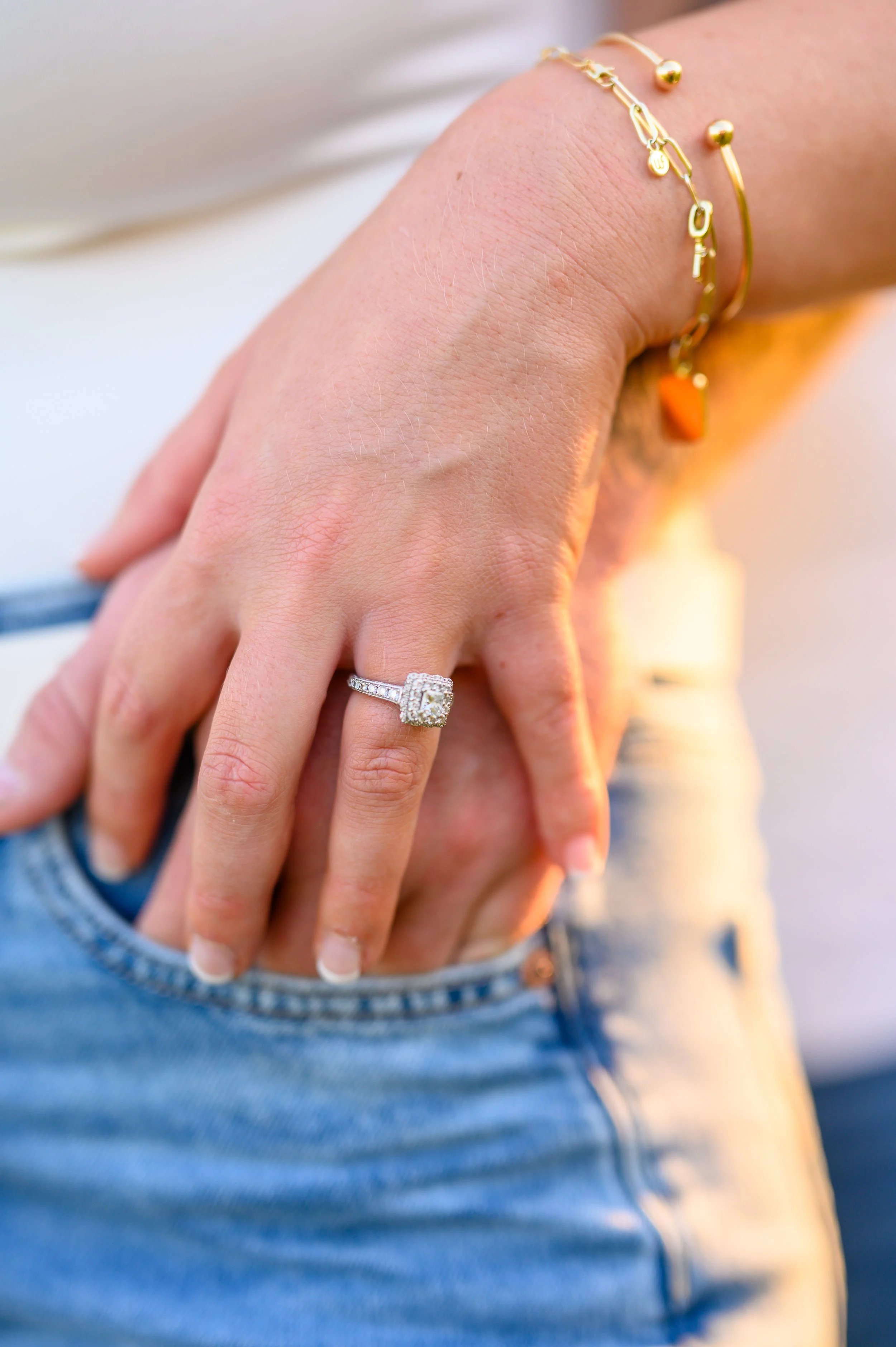 Engagement photos at Hilton Farms wedding venue in Owensboro Kentucky