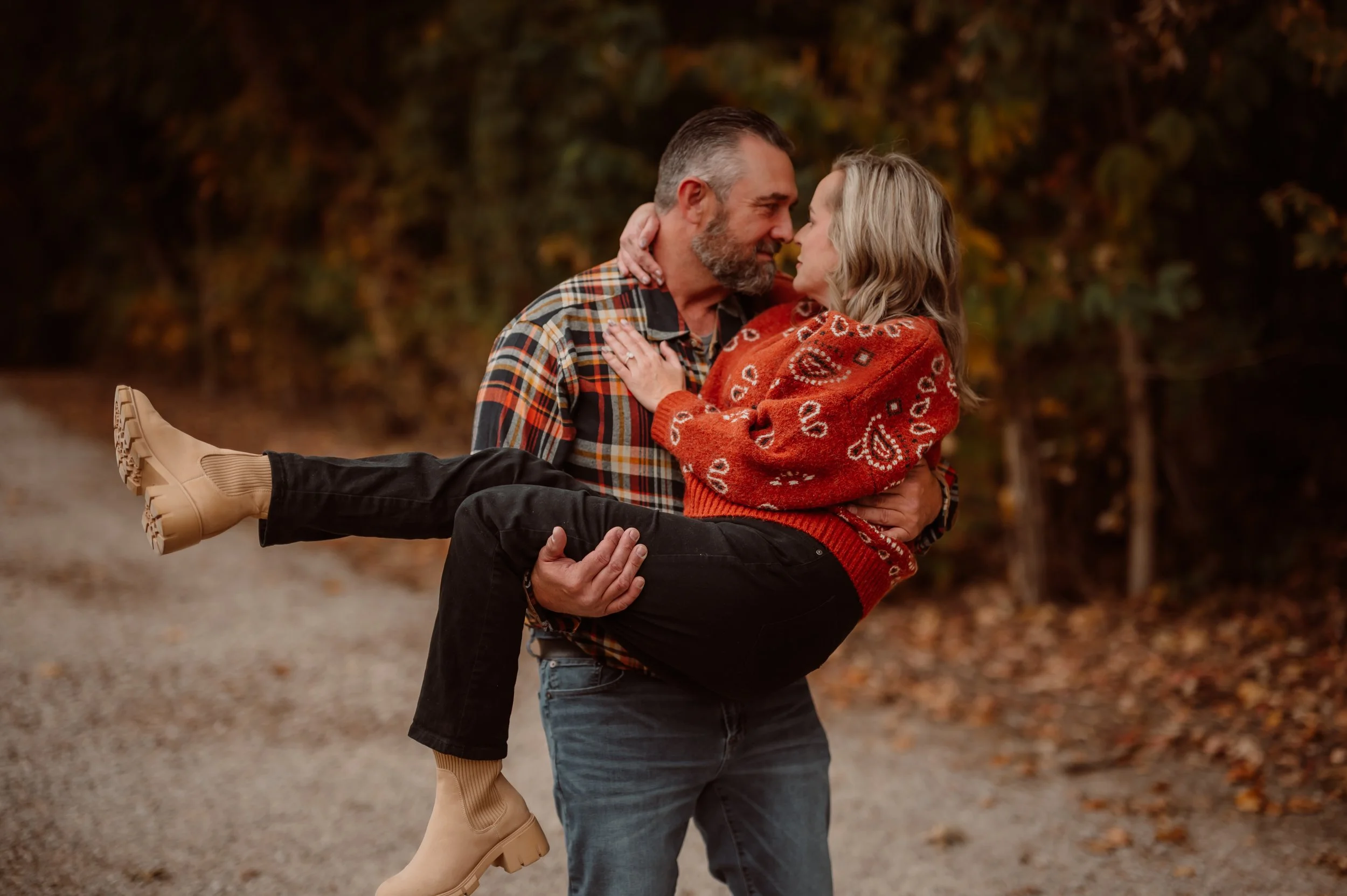 Engaged couple enjoying a romantic date night in Owensboro Kentucky