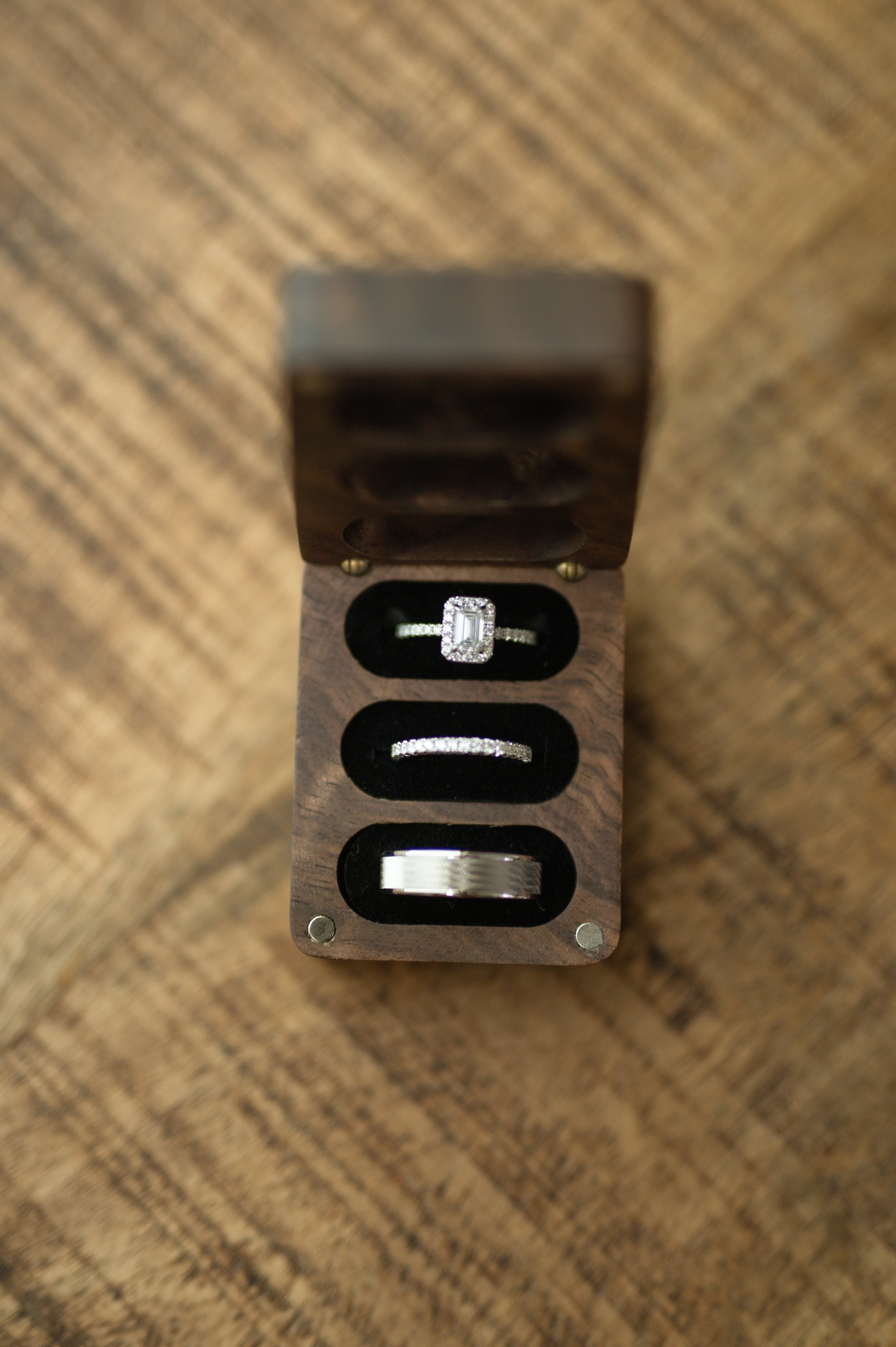 Wedding venue near Bowling Green Kentucky supporting locally owned wedding professionals