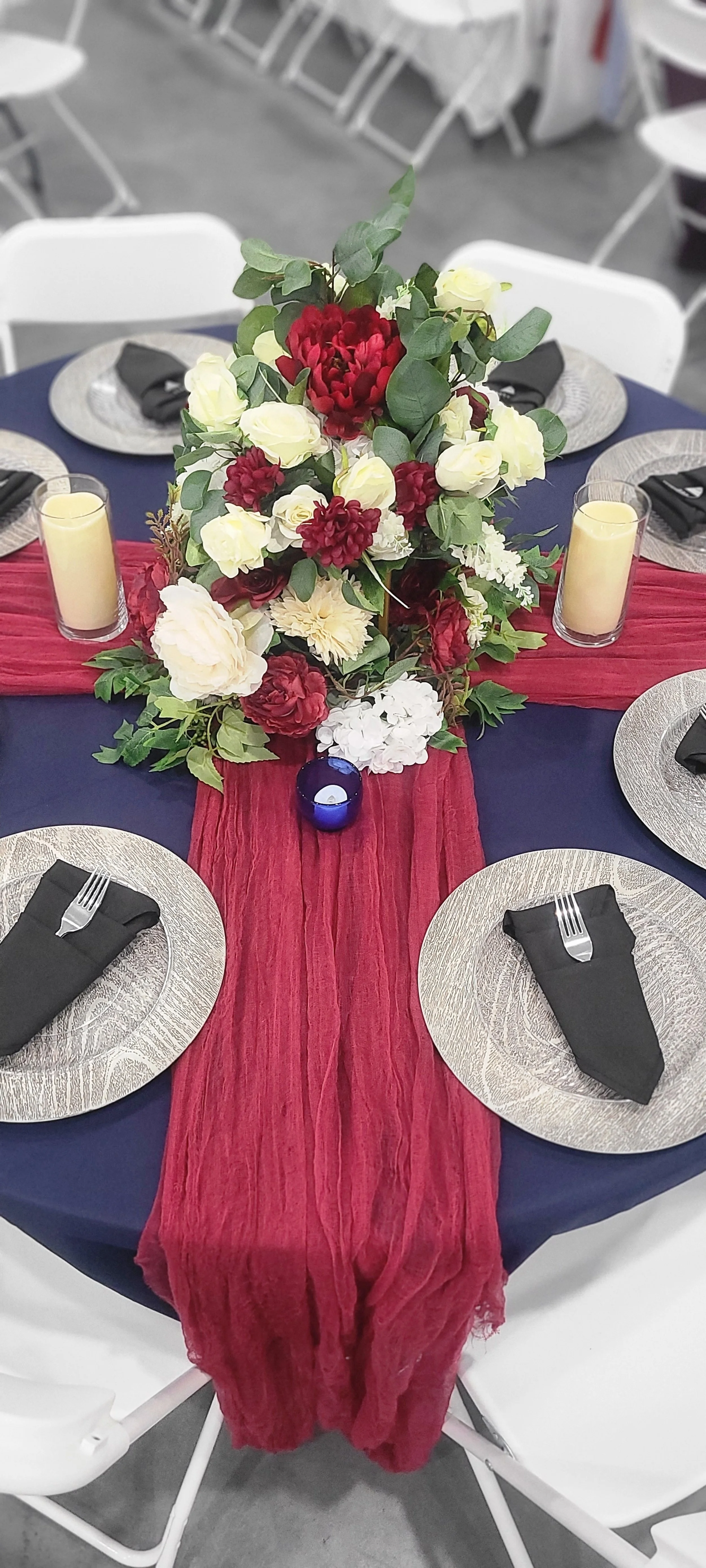 Bold 2026 wedding color palette at Hilton Farms wedding venue in Owensboro Kentucky